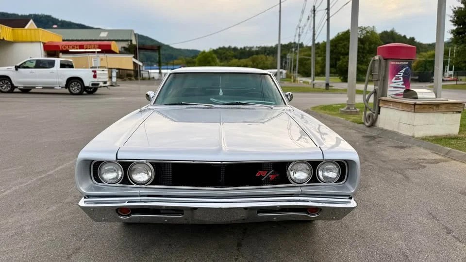 1968-dodge-coronet-rt-03.jpg