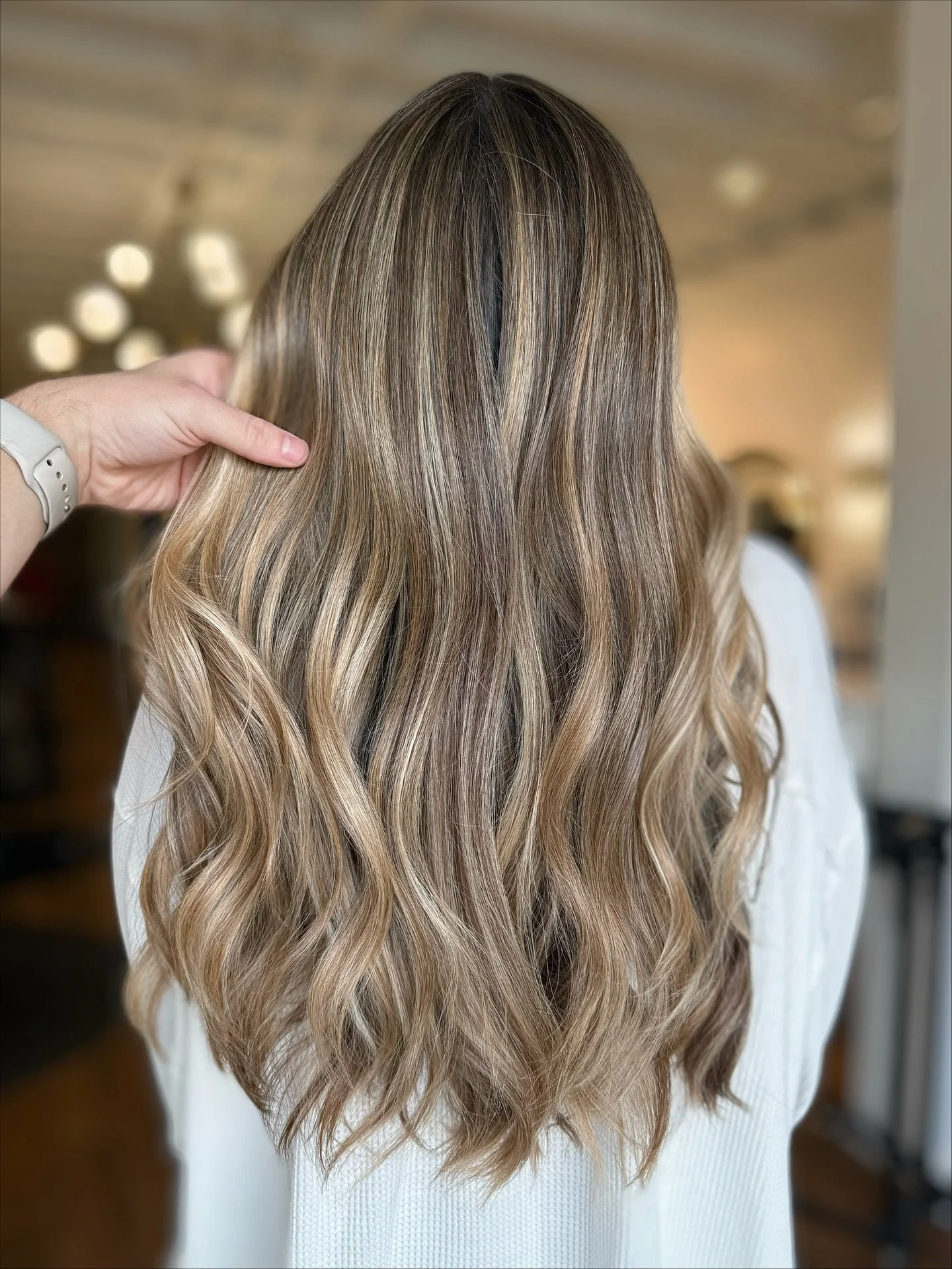 Just a little lived in touch up ✨
&bull;
&bull;
&bull;
#HartandHarlow #RoyaloakHair #MetrodetroitStylist #RoyalOakStylist #MetroDetroitHair #RoyalOak #TroyHair #ClawsonHair #FerndaleHair #Hairstyle #Lookgoodfeelgood #selfcare #pampered #RoyaloakSalon