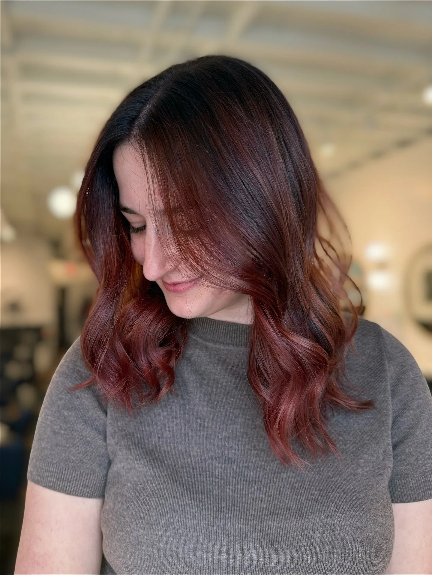 Another traditional hand painted balayage 😍gosh I&rsquo;m obsessed with these! 
&bull;
&bull;
&bull;
#HartandHarlow #RoyaloakHair #MetrodetroitStylist #RoyalOakStylist #MetroDetroitHair #RoyalOak #TroyHair #ClawsonHair #FerndaleHair #Hairstyle #Look