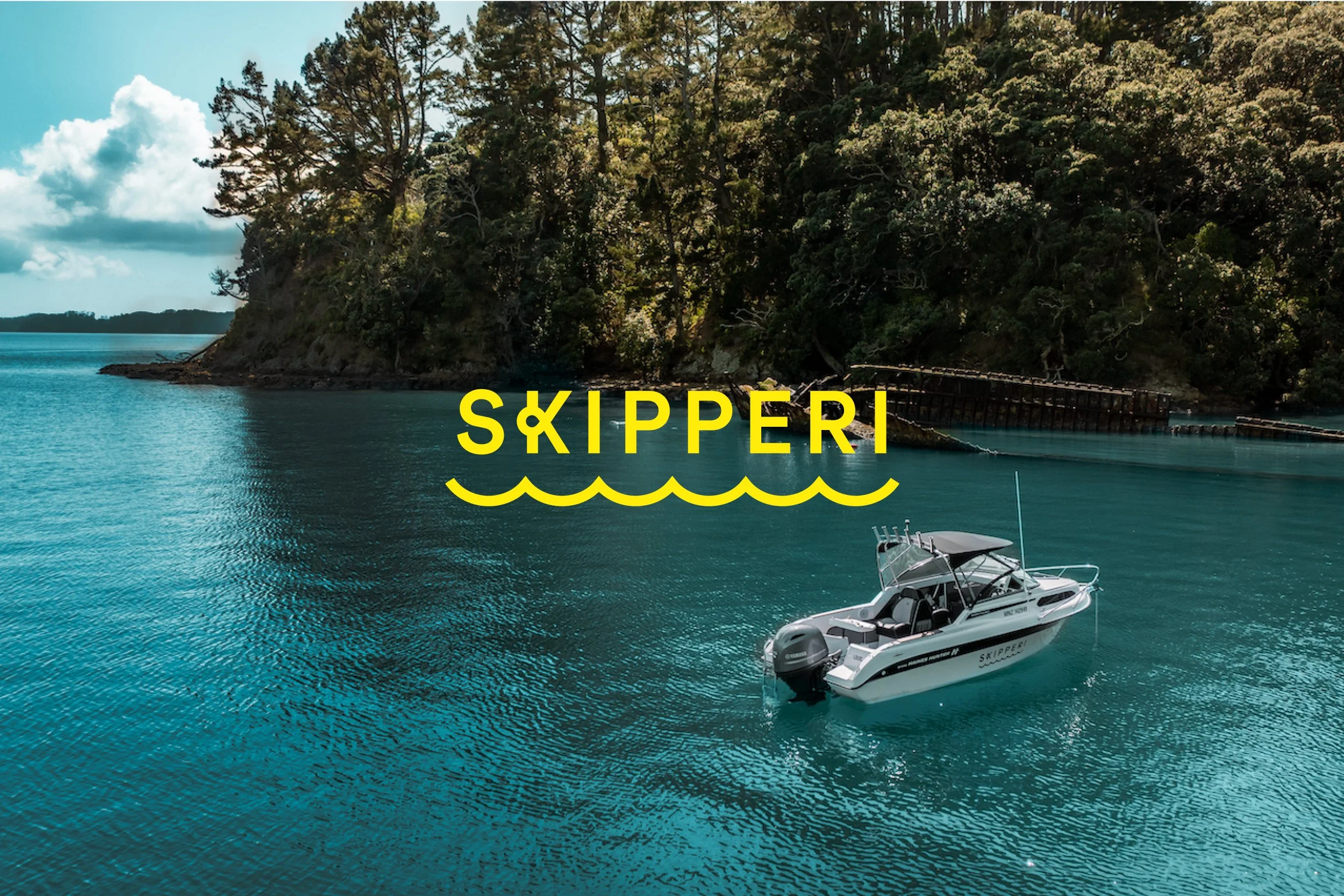 Skipperi - boat on the water