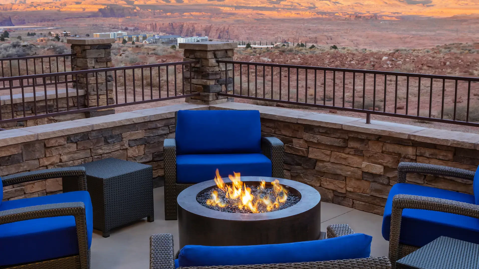 Hyatt Place Page Lake Powell Patio with fireplace