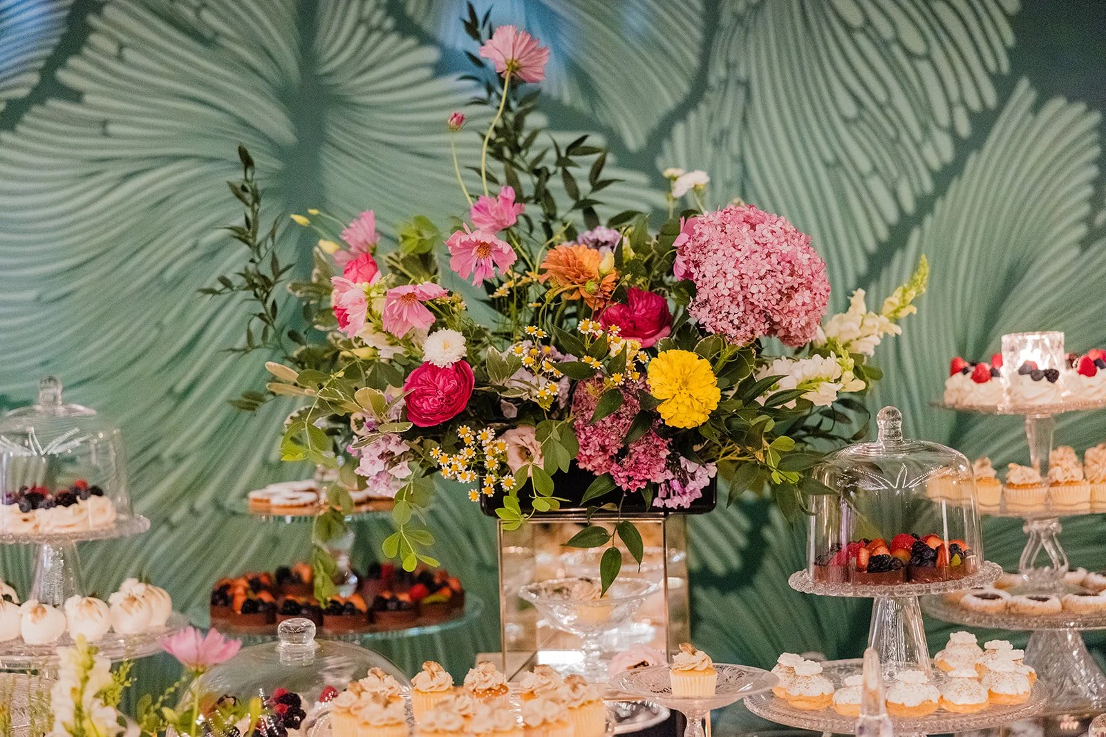 dessert-table-chicago.jpg