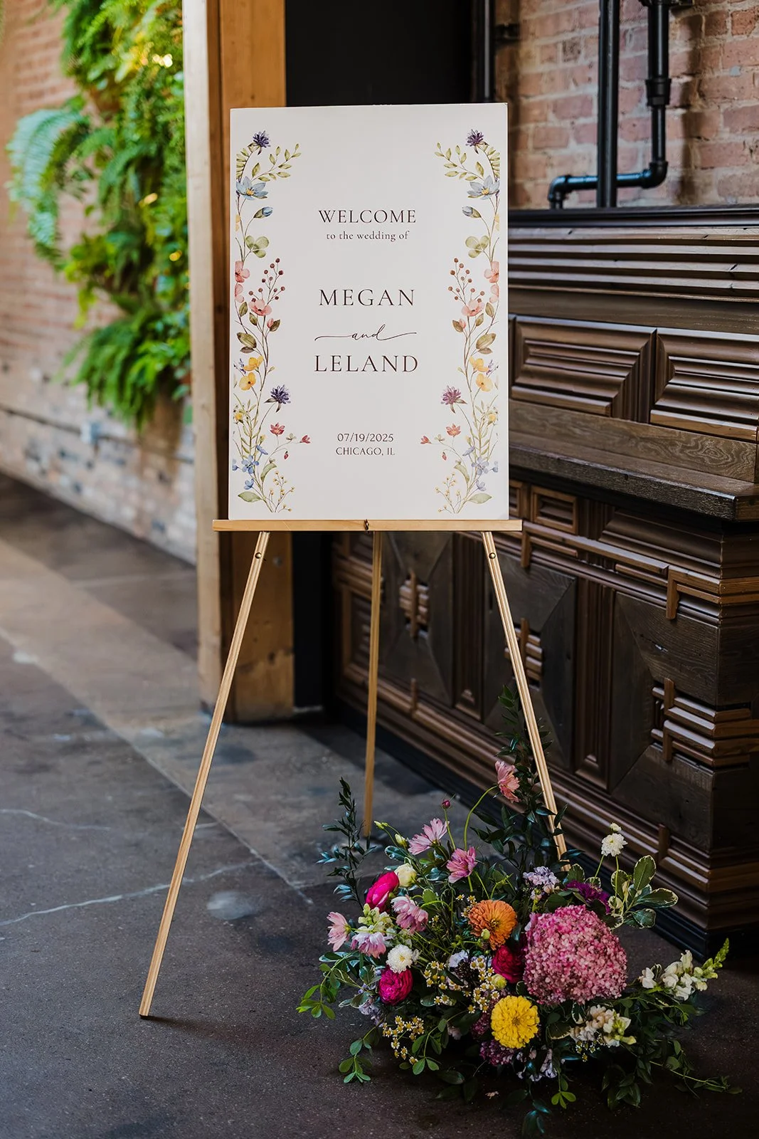 chicago-welcome-sign-flowers.jpg