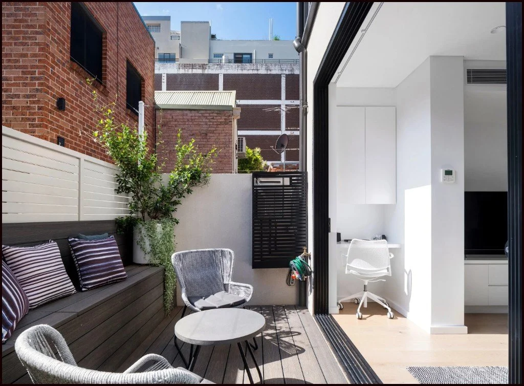 Balcony Office niche.jpg