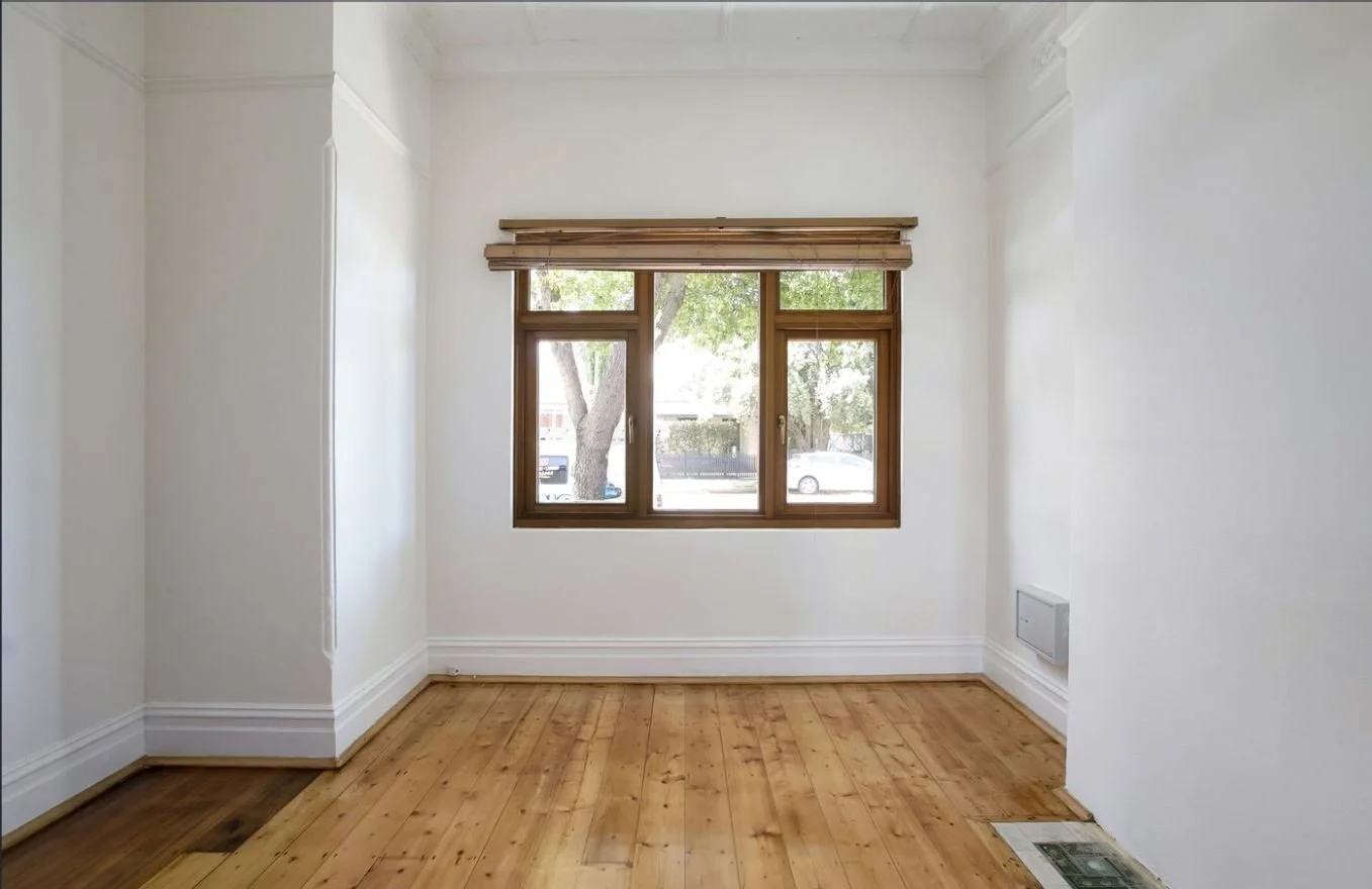 Old GF bedroom 1.JPG