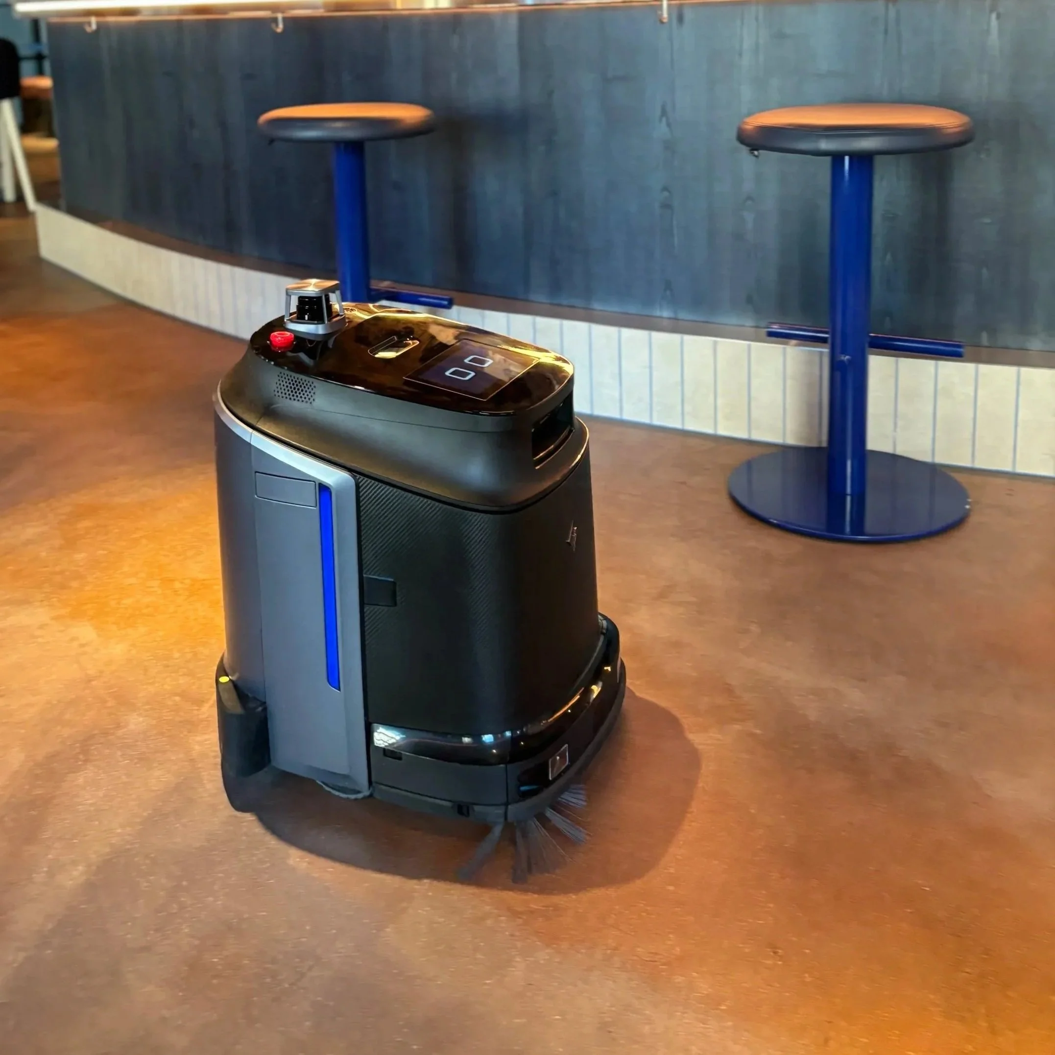 Commercial cleaning and vacuum robots for hotels