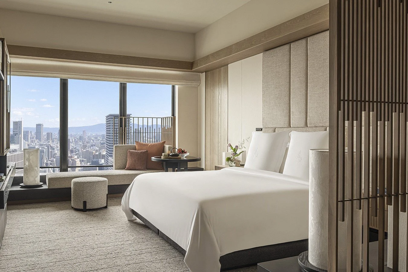 Four Seasons Hotel Osaka – Jazzware, DuVoice