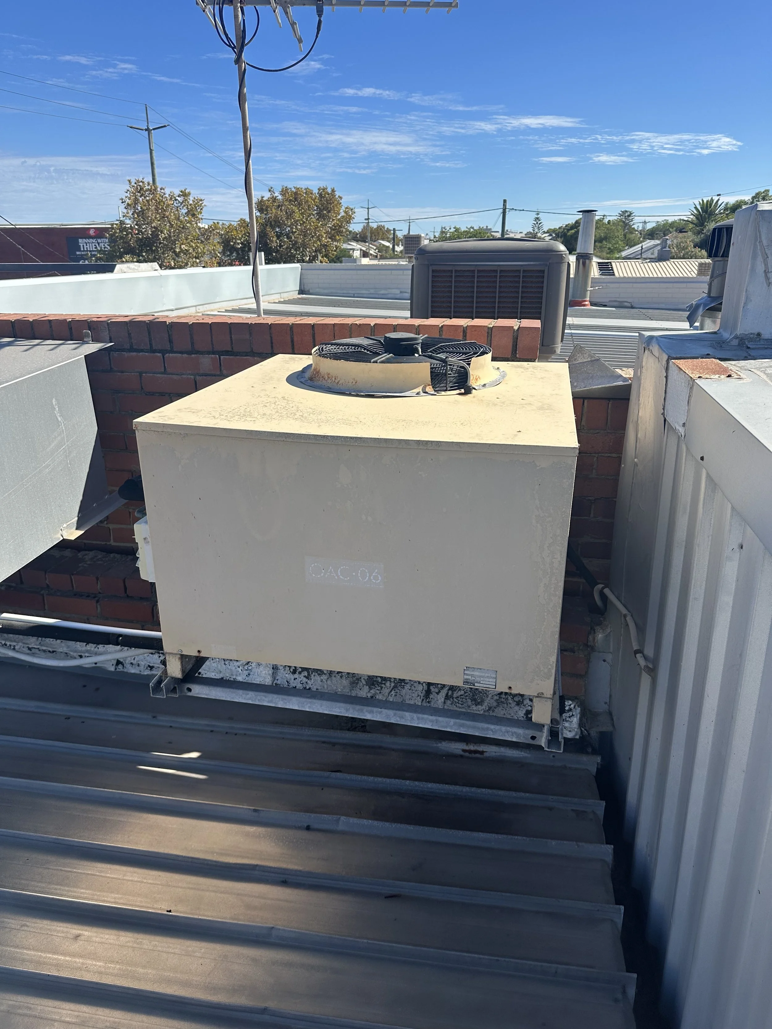 Commercial air conditioning maintenance for Perth businesses