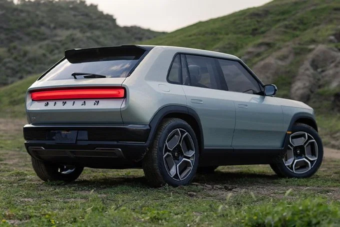 2025-Rivian-R2-and-R3-04.jpg