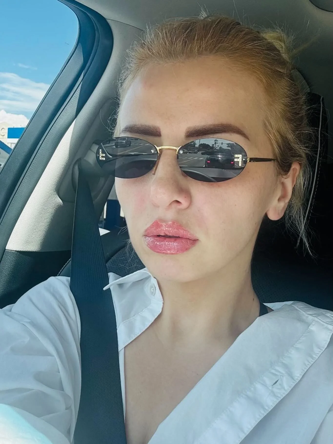 Half syringe lip filler💉💉💉
#russianliptechnique