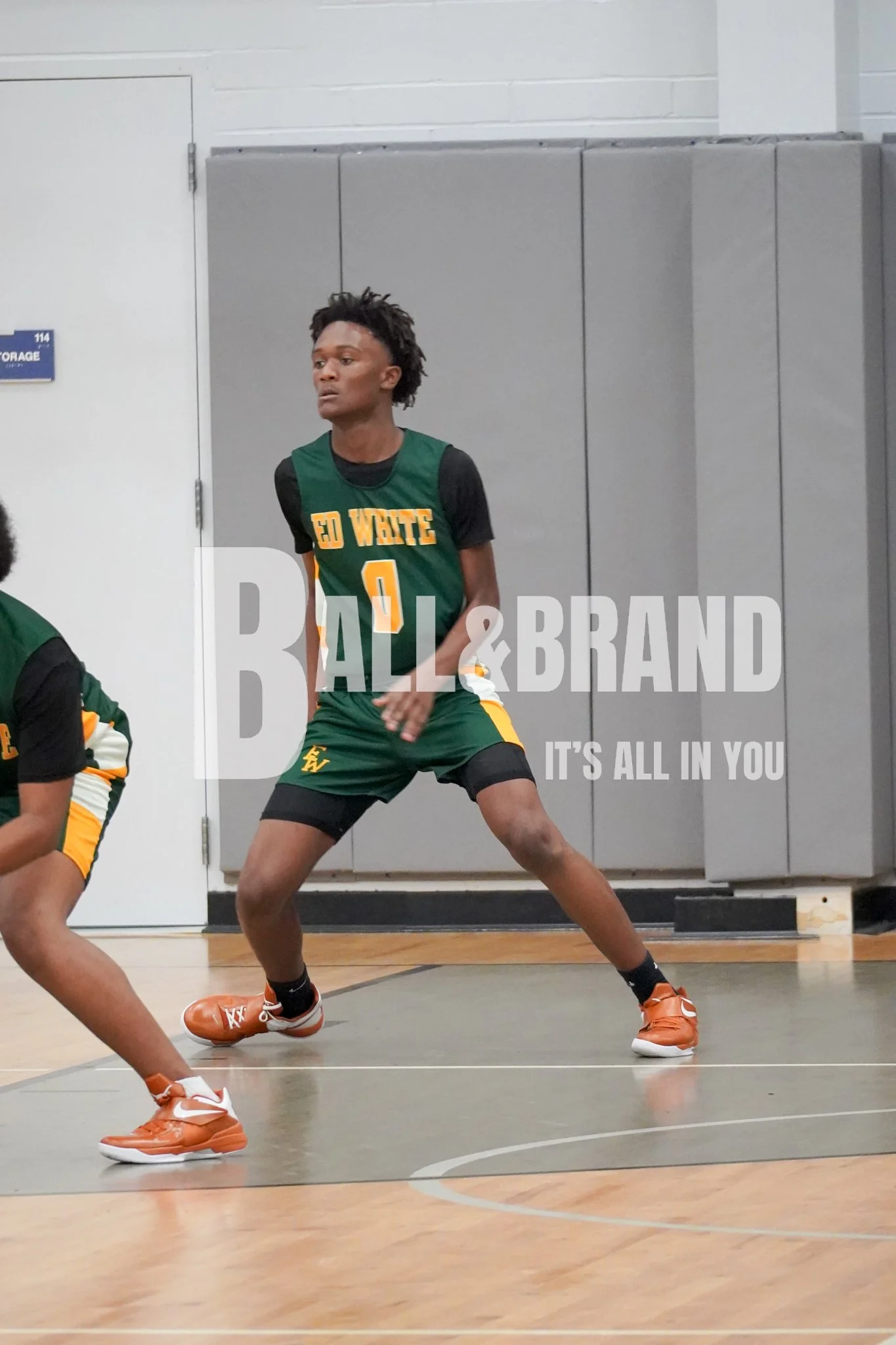 ED WHITE #0 BASKETBALL