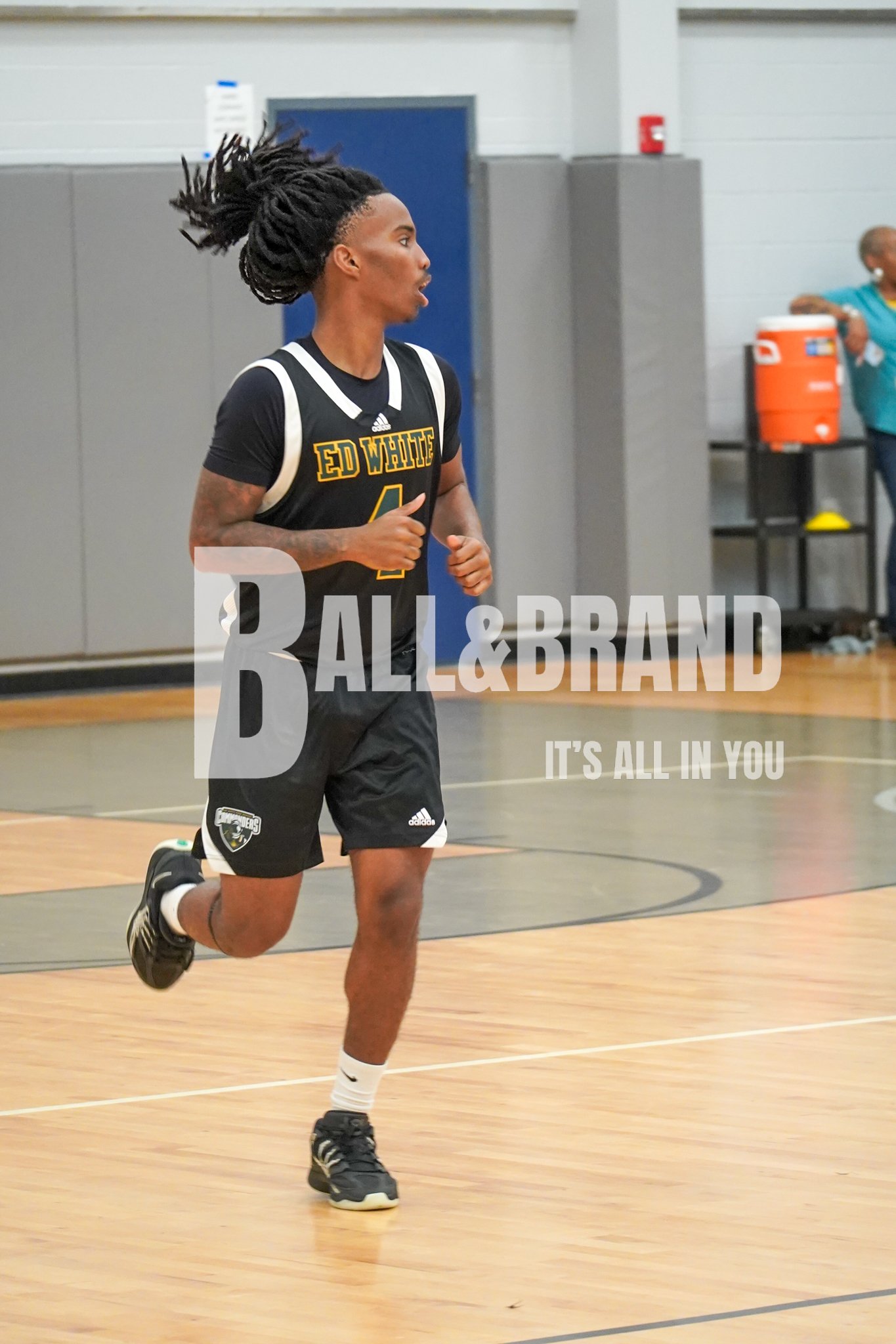 ED WHITE #4 BASKETBALL