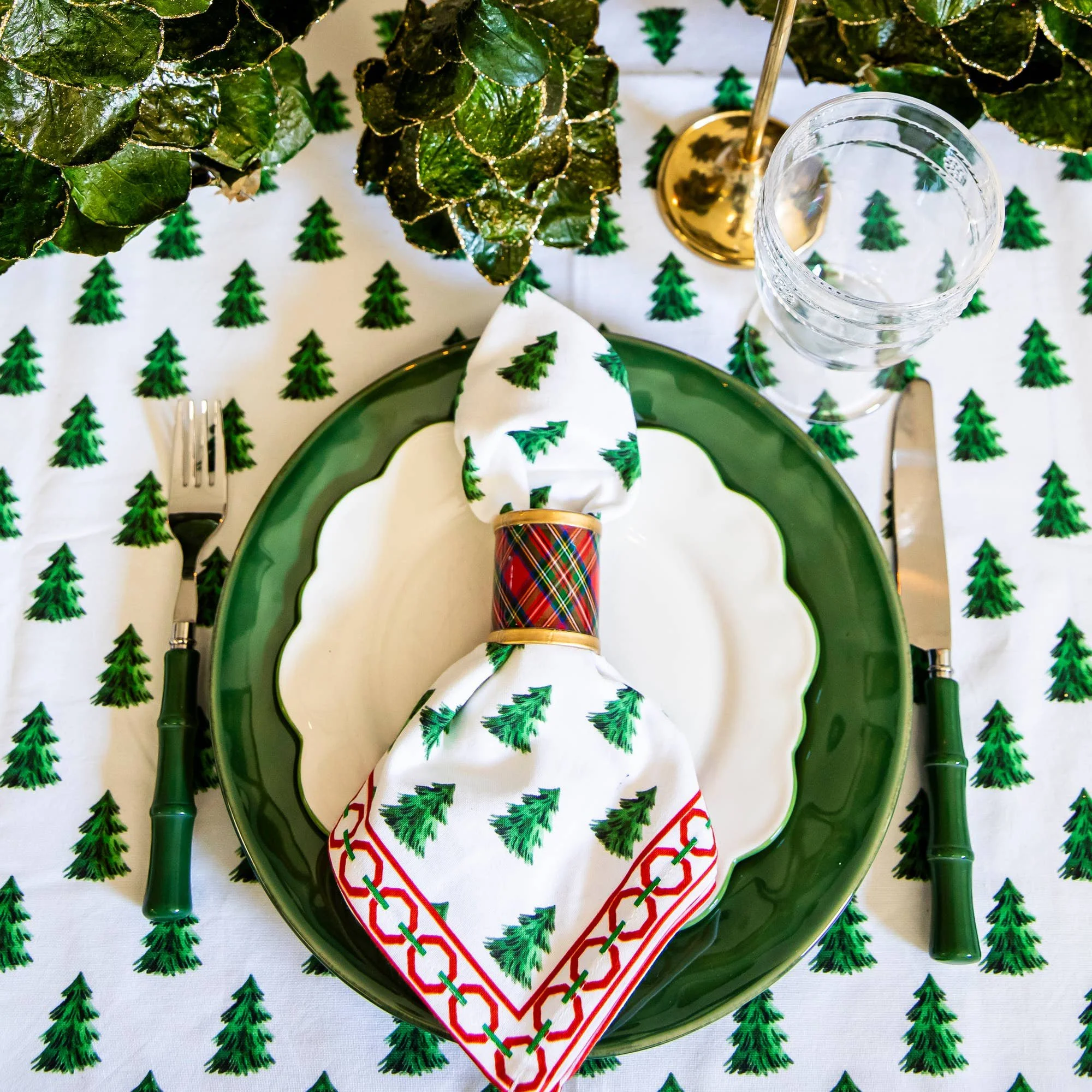 60x120-rectangle-tablecloth-christmas-tree-farm.jpg