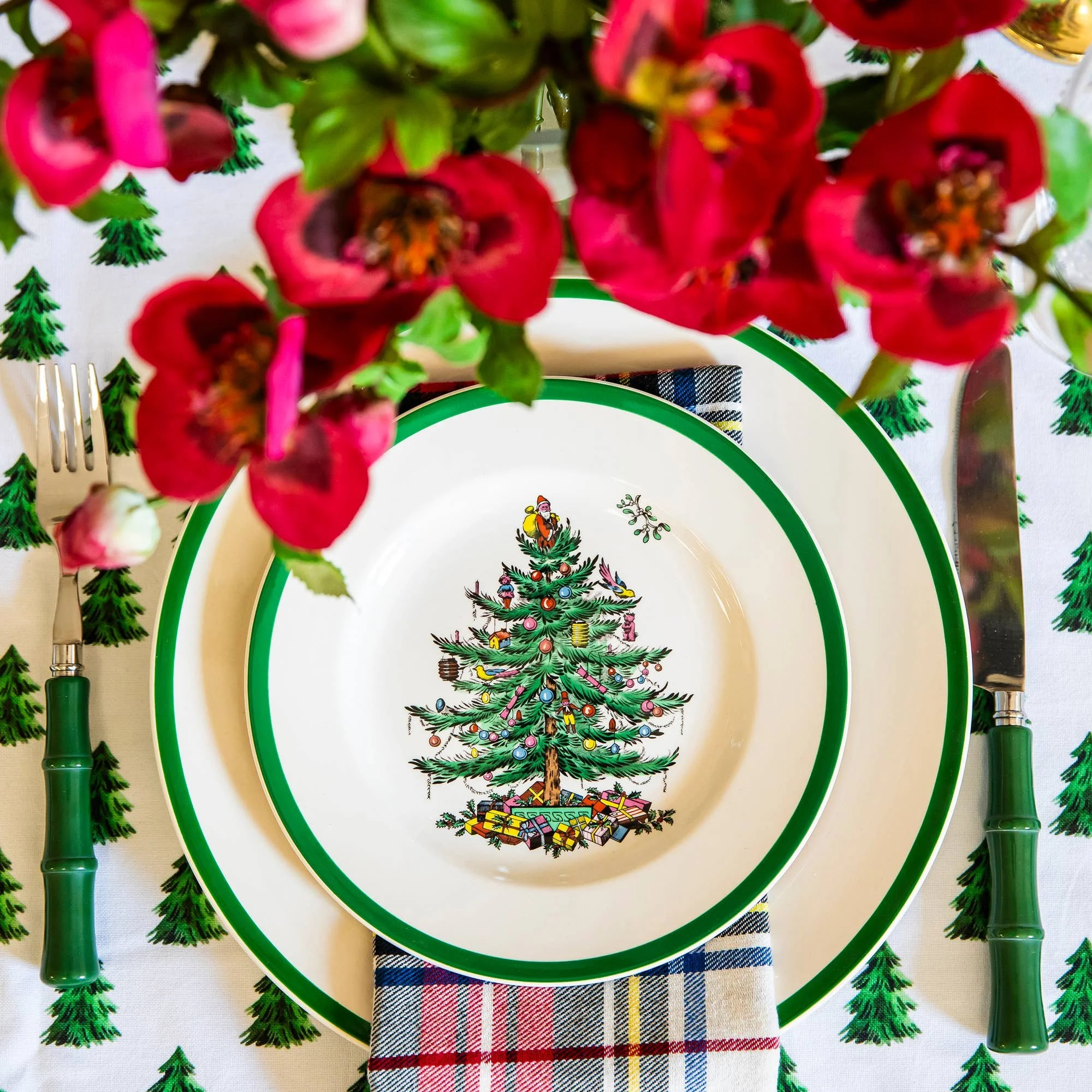 60x120-rectangle-tablecloth-christmas-tree-farm-3.jpg