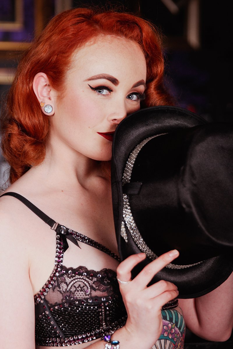 Boudoir-Tess-Maree-Burlesque-Portraiture-4.1.jpg