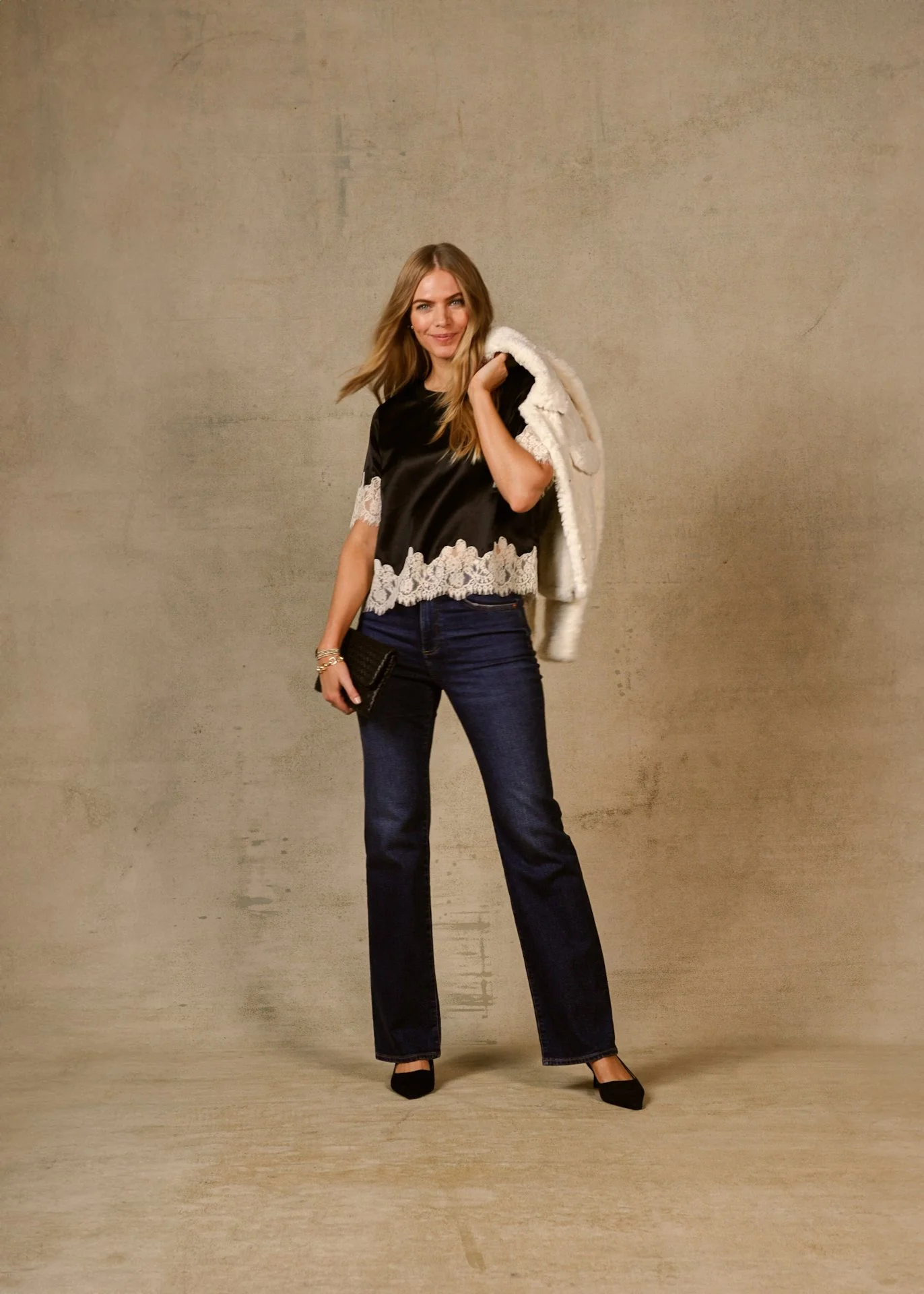 Travel Capsule 1.jpg