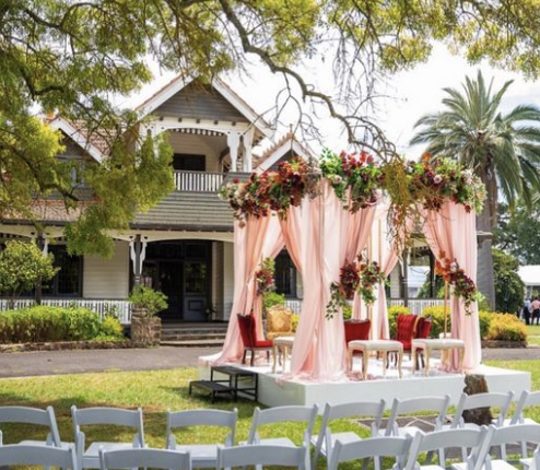 mandap 7 - melbourne event florals.png