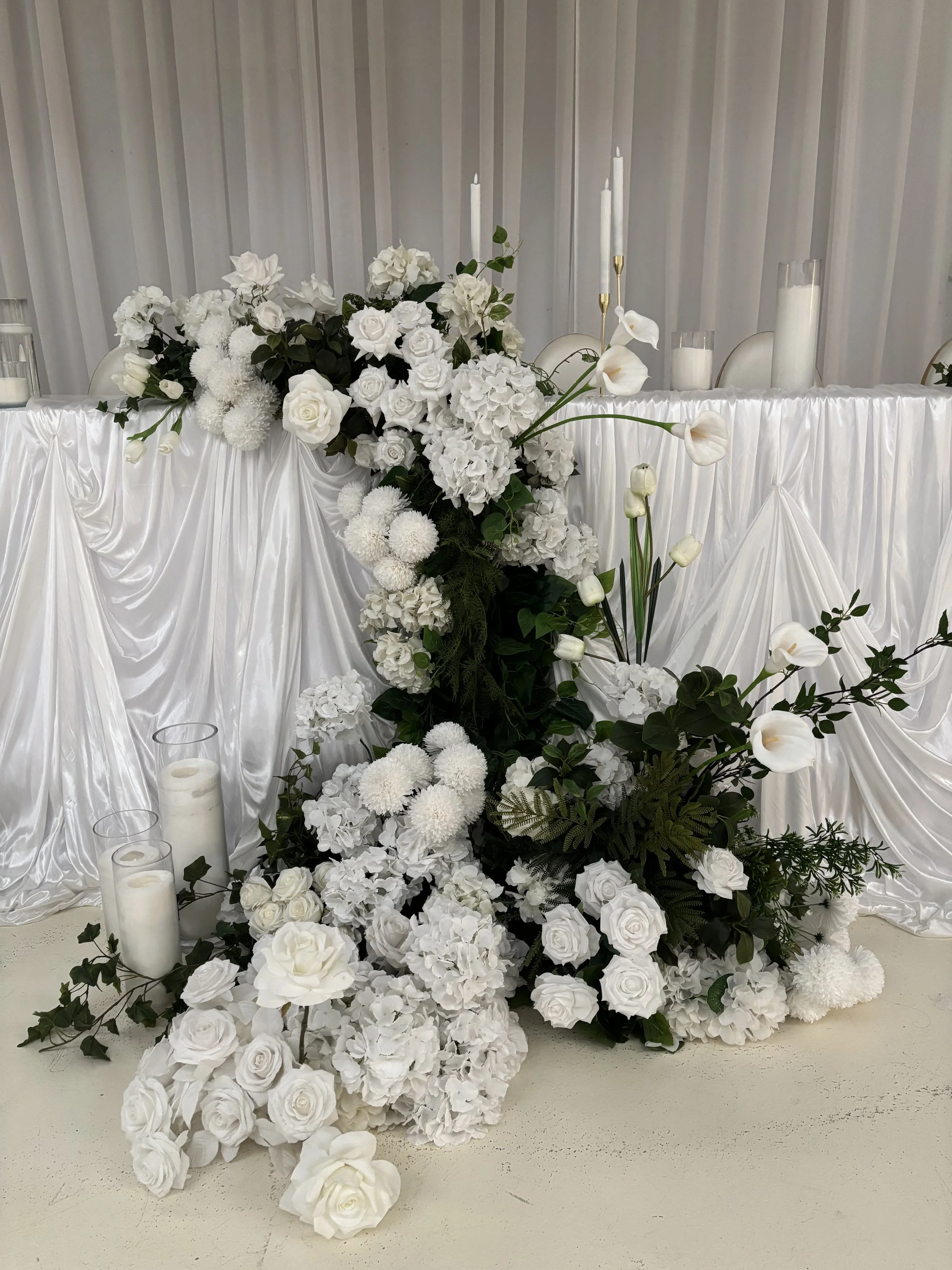Bridal Table Cascade - Centred Extra Large.jpeg