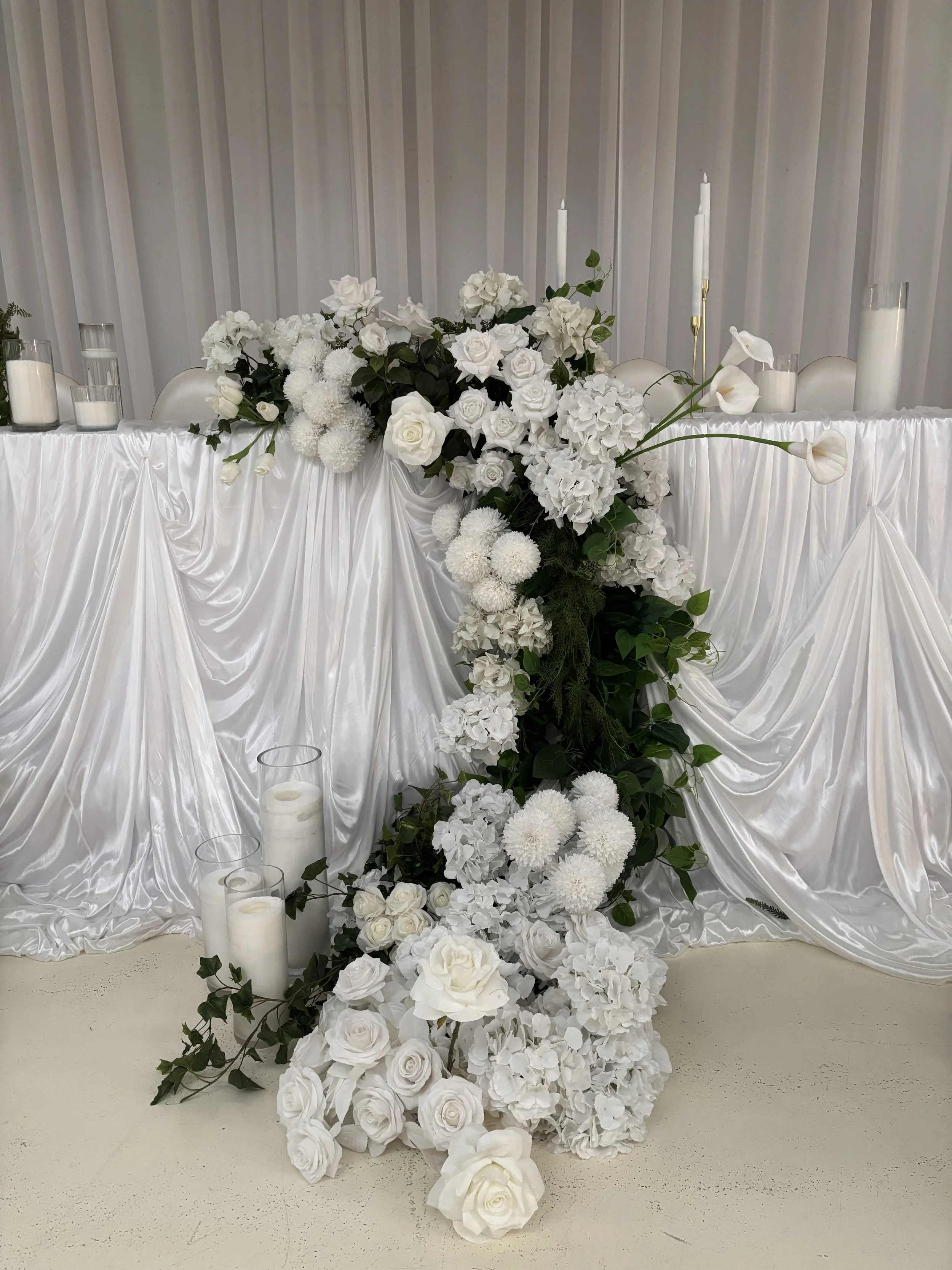 Bridal Table Cascade - Centred