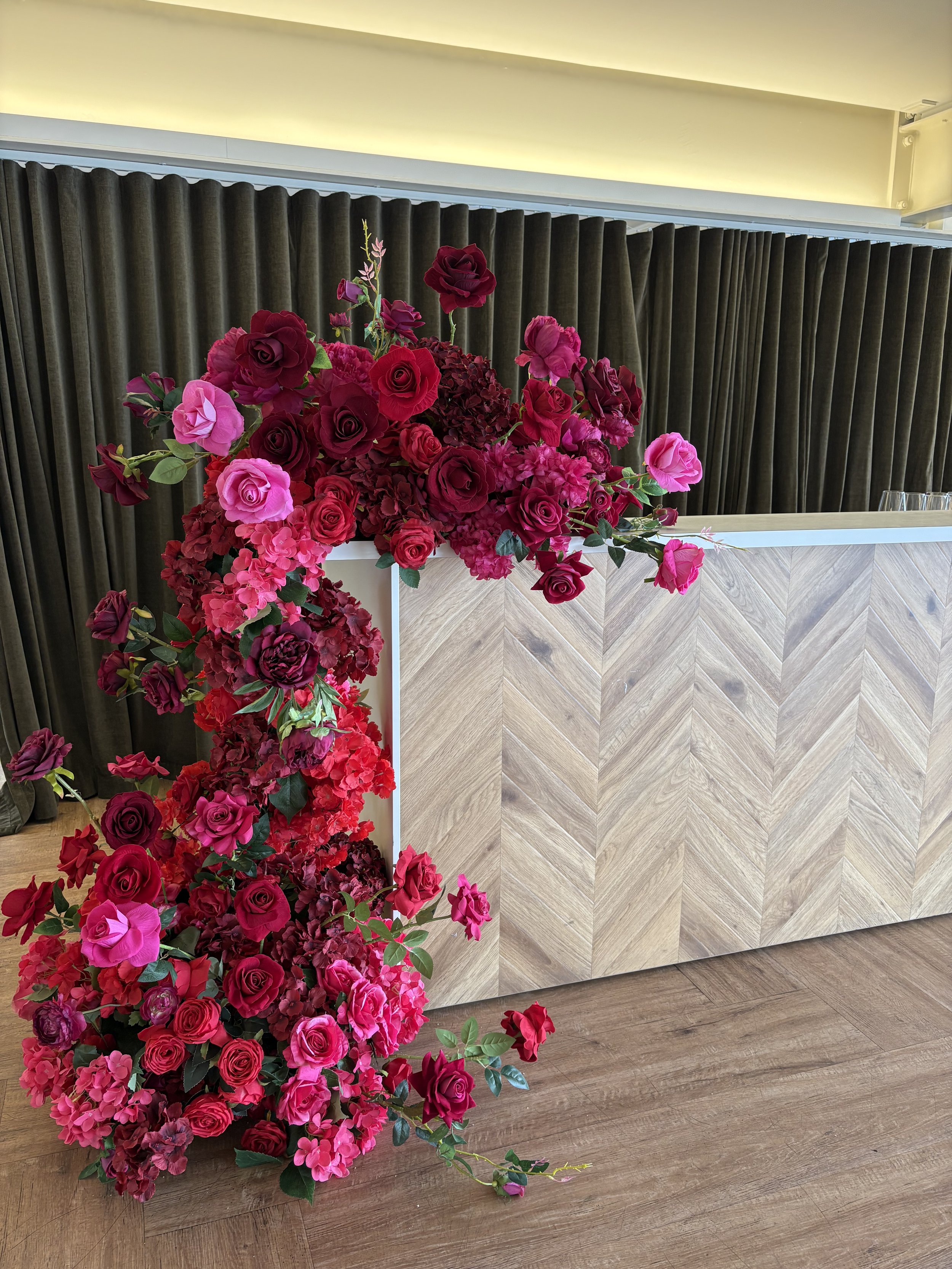 Bar Arrangement - Extra Large with Floor Length Cascade