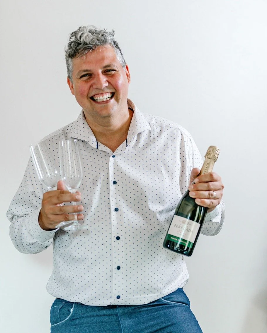 We klinken op een fantastisch 2026!

Dat dit jaar nog beter mag worden dan 2025, want dat was ook een topper voor mezelf en mijn zaak!

Cheers! 🥂

#bestewensen #nieuwjaar #ondernemersleven #storytelling #brandingtips #contentcreator #kennisdelen #on