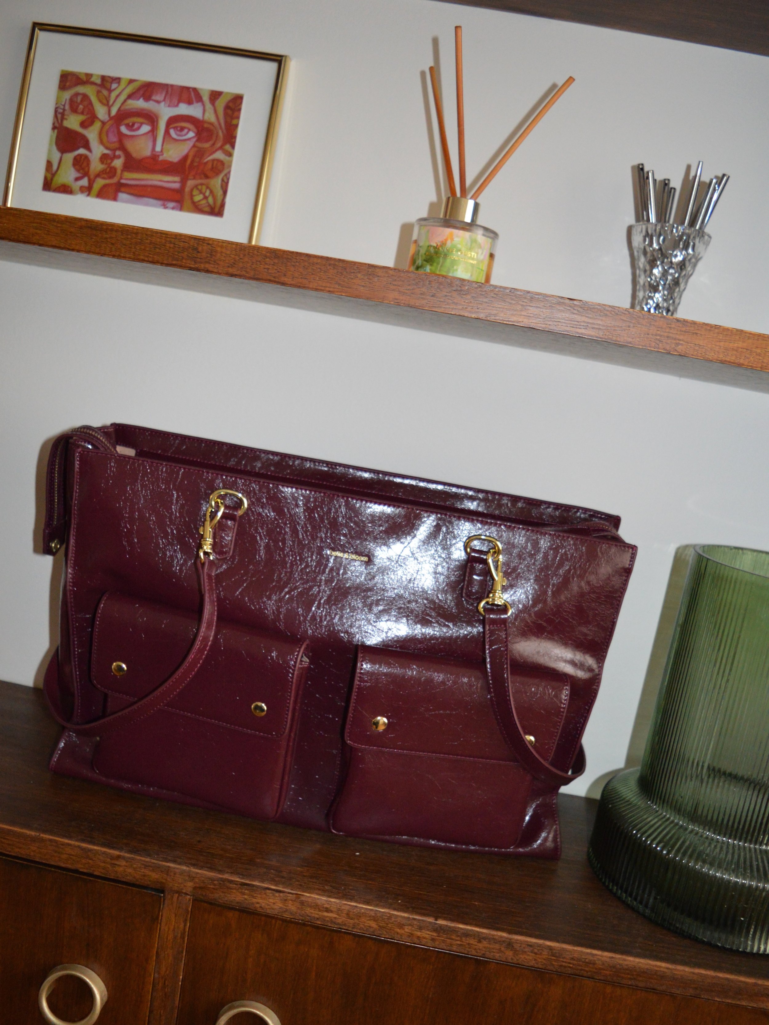 Bag love oh my! 
A new work accessory upgrade from @belleandbloomofficial to look extra chic