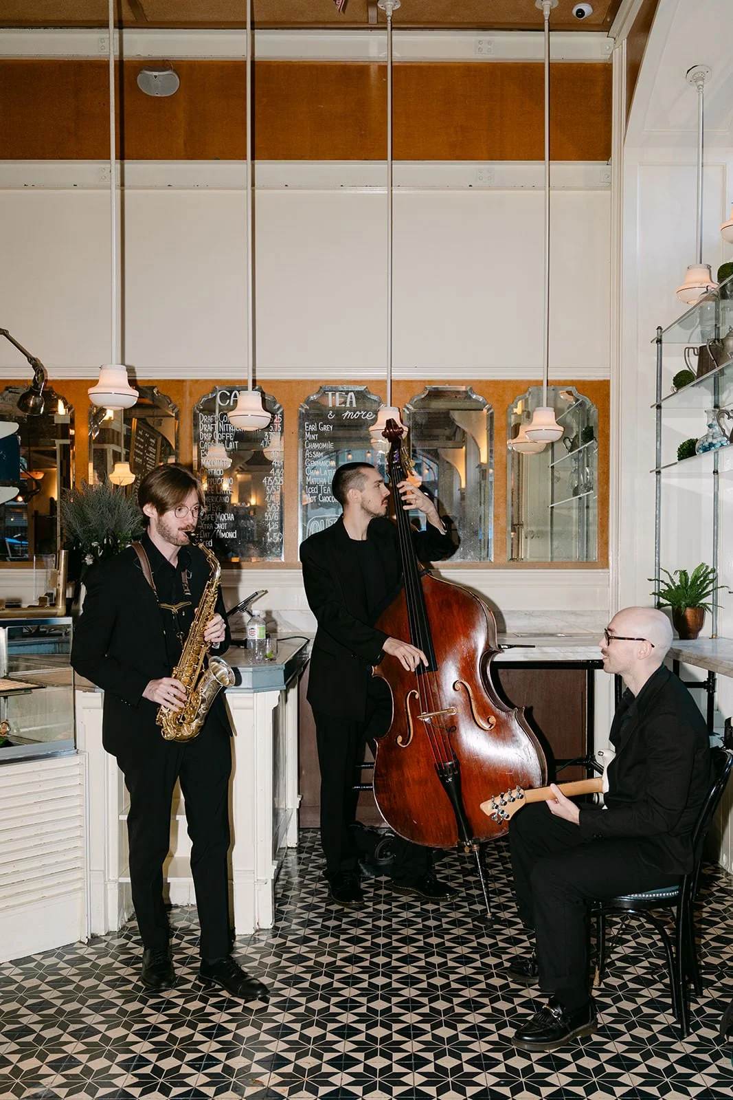 Copy of HLN02556.jpg