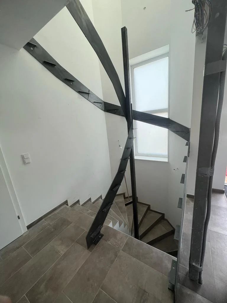 Treppe ohne Bealg in Arbeit