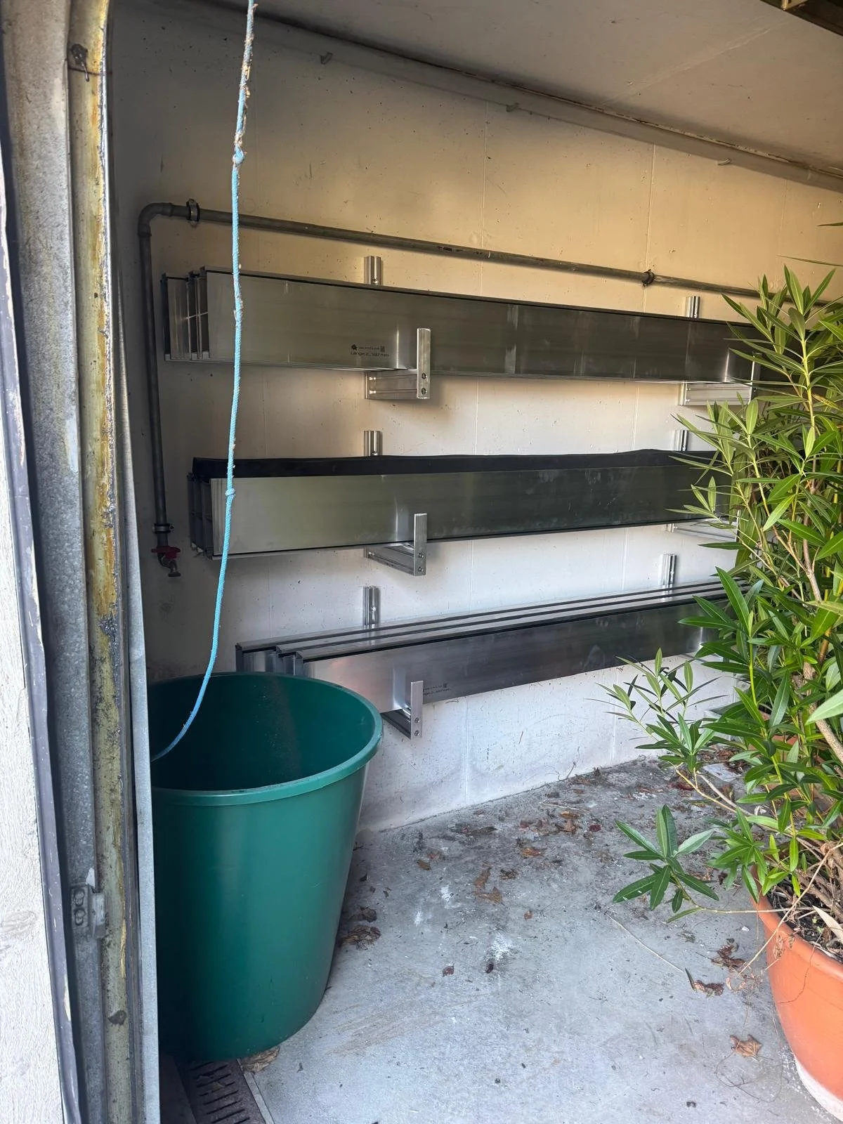 HOCHWASSERSCHUTZ Lagerung der Dammbalken von MTP Metallbau