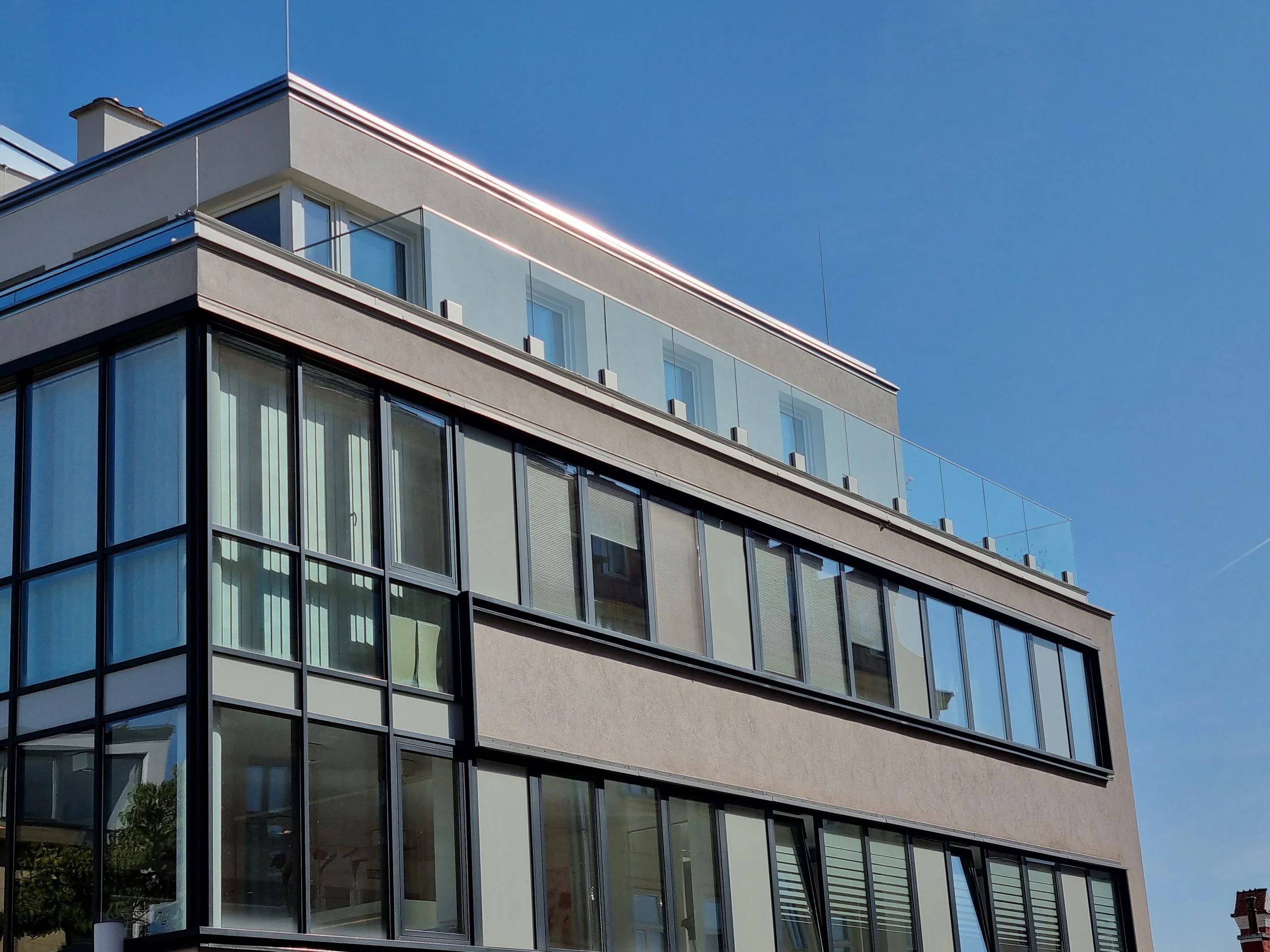 Individuelle Glasgeländer-Anfertigung von MTP