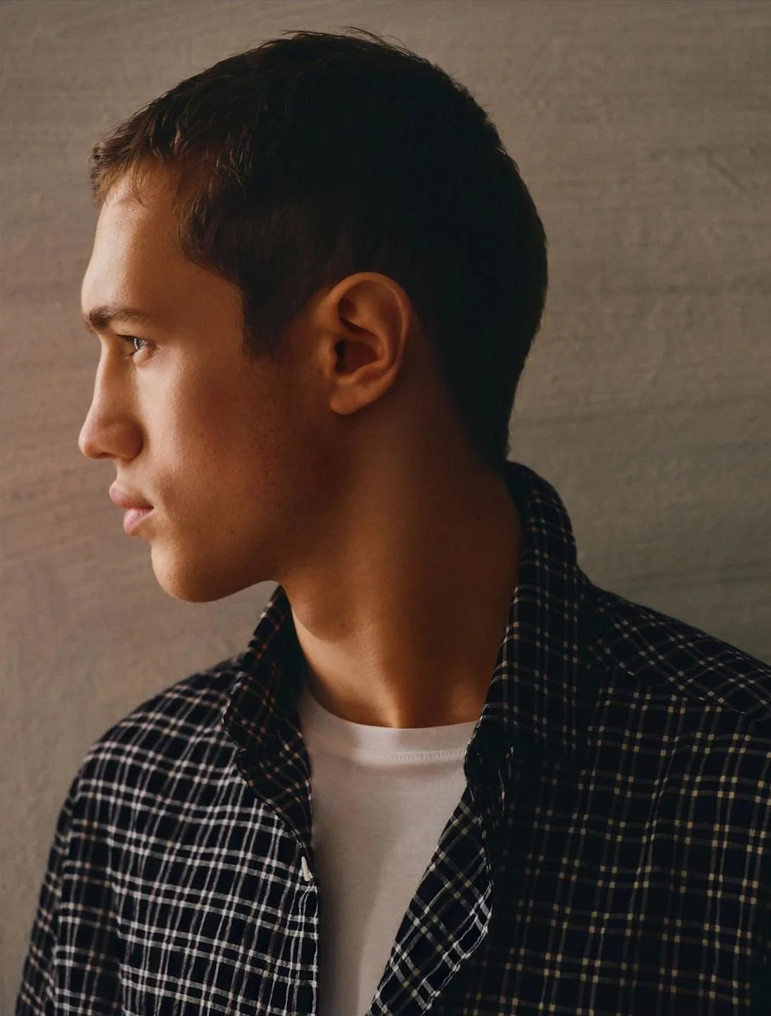 1-achille-genet-fw25-massimo-dutti.jpg
