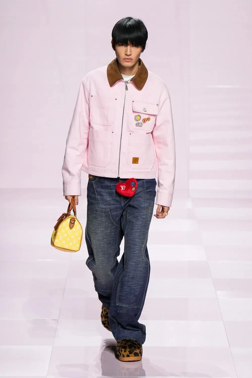 1-sana-perrey-fw25-26-louis-vuitton-semi-exclu.jpg