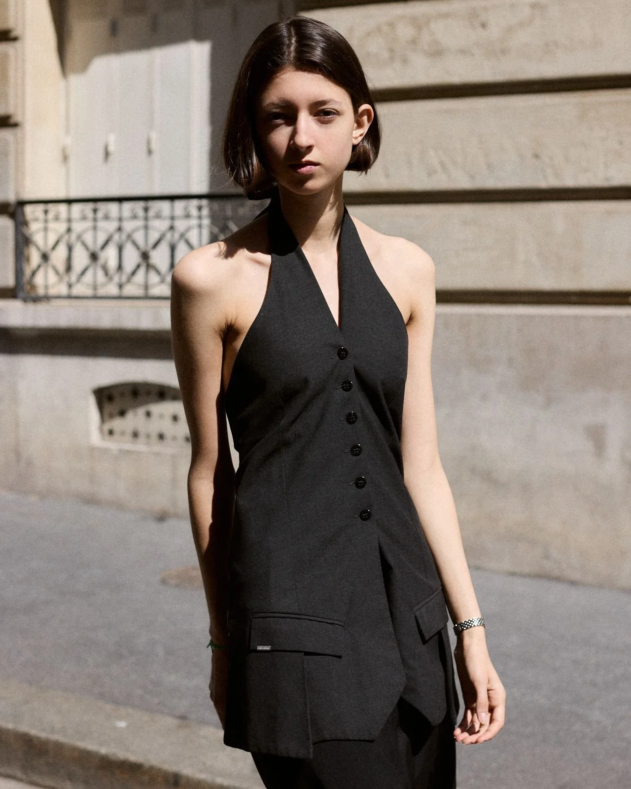 10-juliette-griseri-main-book.jpg