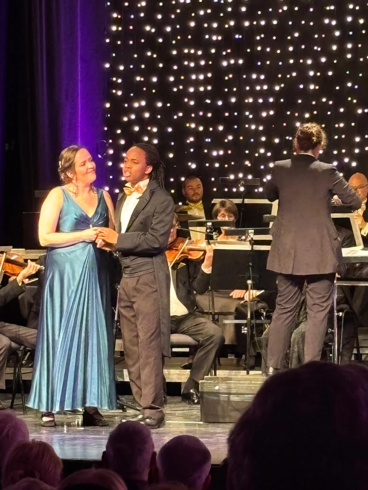 Kyle Fearon-Wilson in the New-Years-Gala (Sorbischen National Ensemble) 