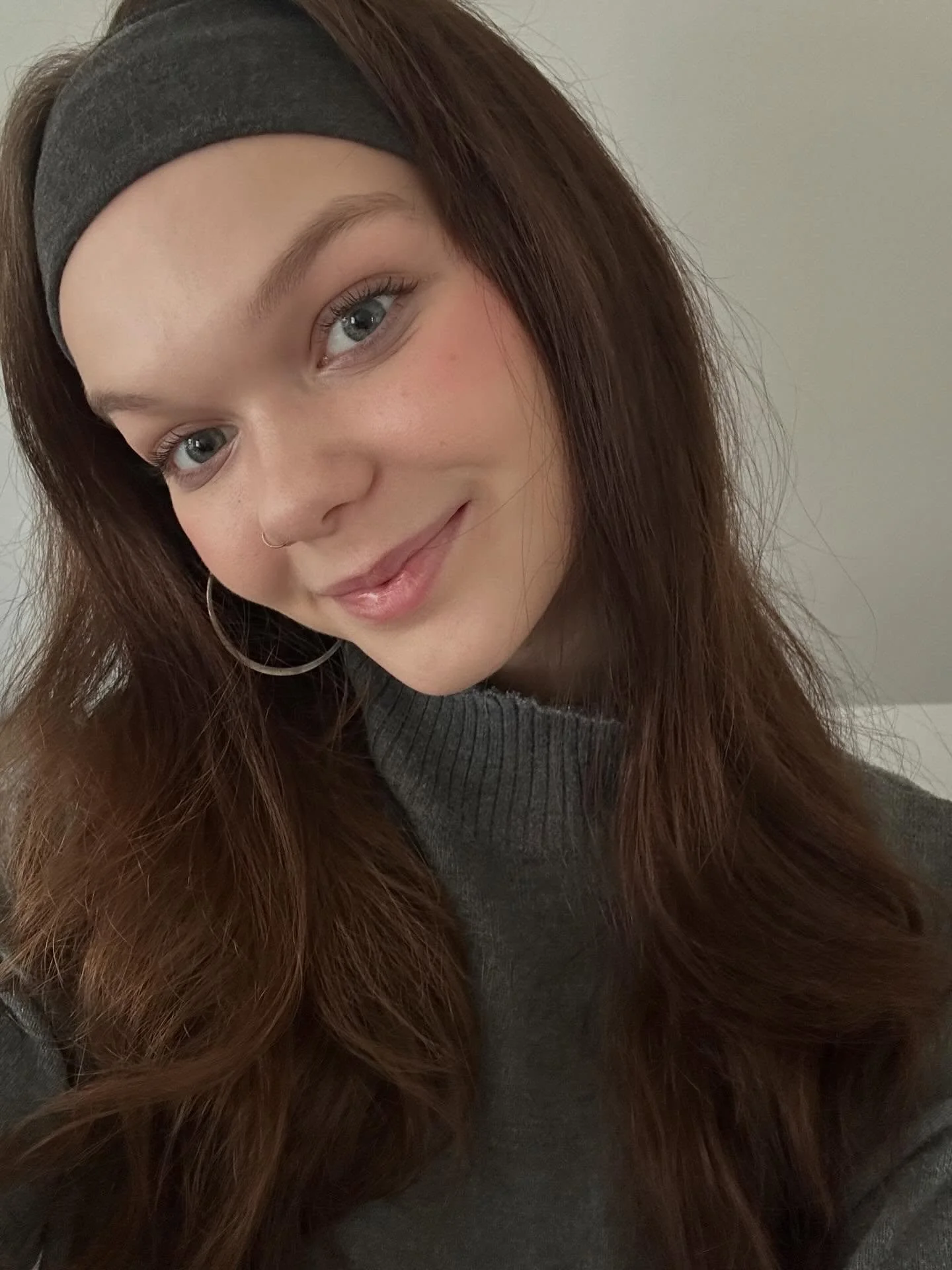 We are cyclical. Our bodies move in rhythms, in tides, in spirals that mirror the turning of the moon and shifting of the seasons. The body is not a problem to be solved, but a language to be relearned🌀🌺🌞
&bull;
&bull;
&bull;
&bull;
&bull;
&bull;
