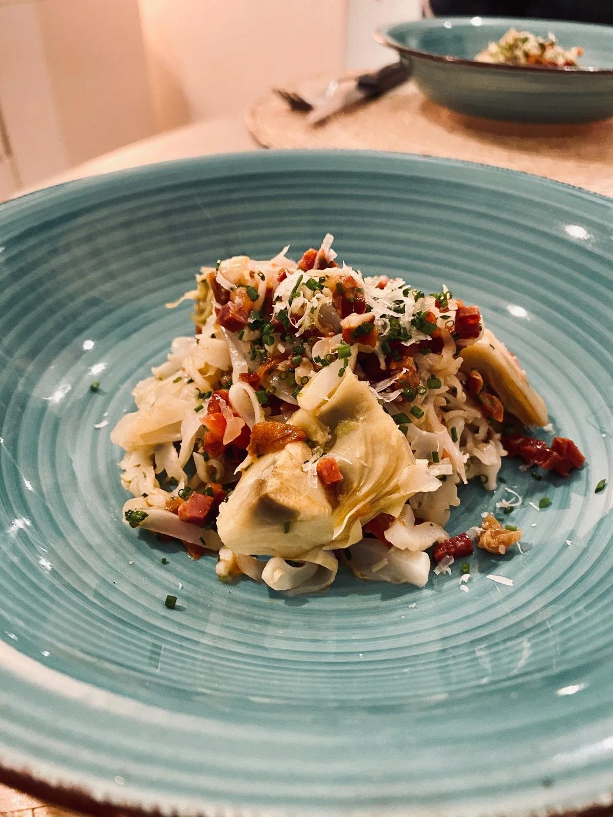 Encornets, chorizo et eau de tomate