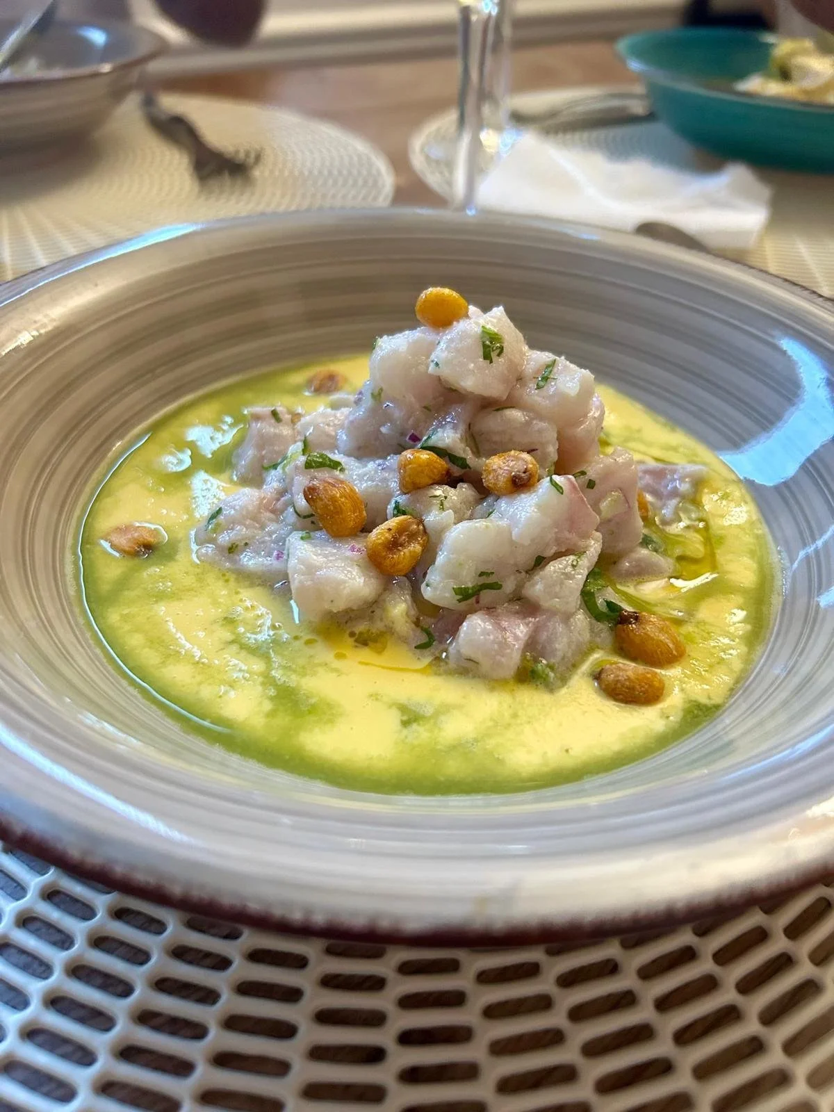 Ceviche de daurade, maÏs en texture