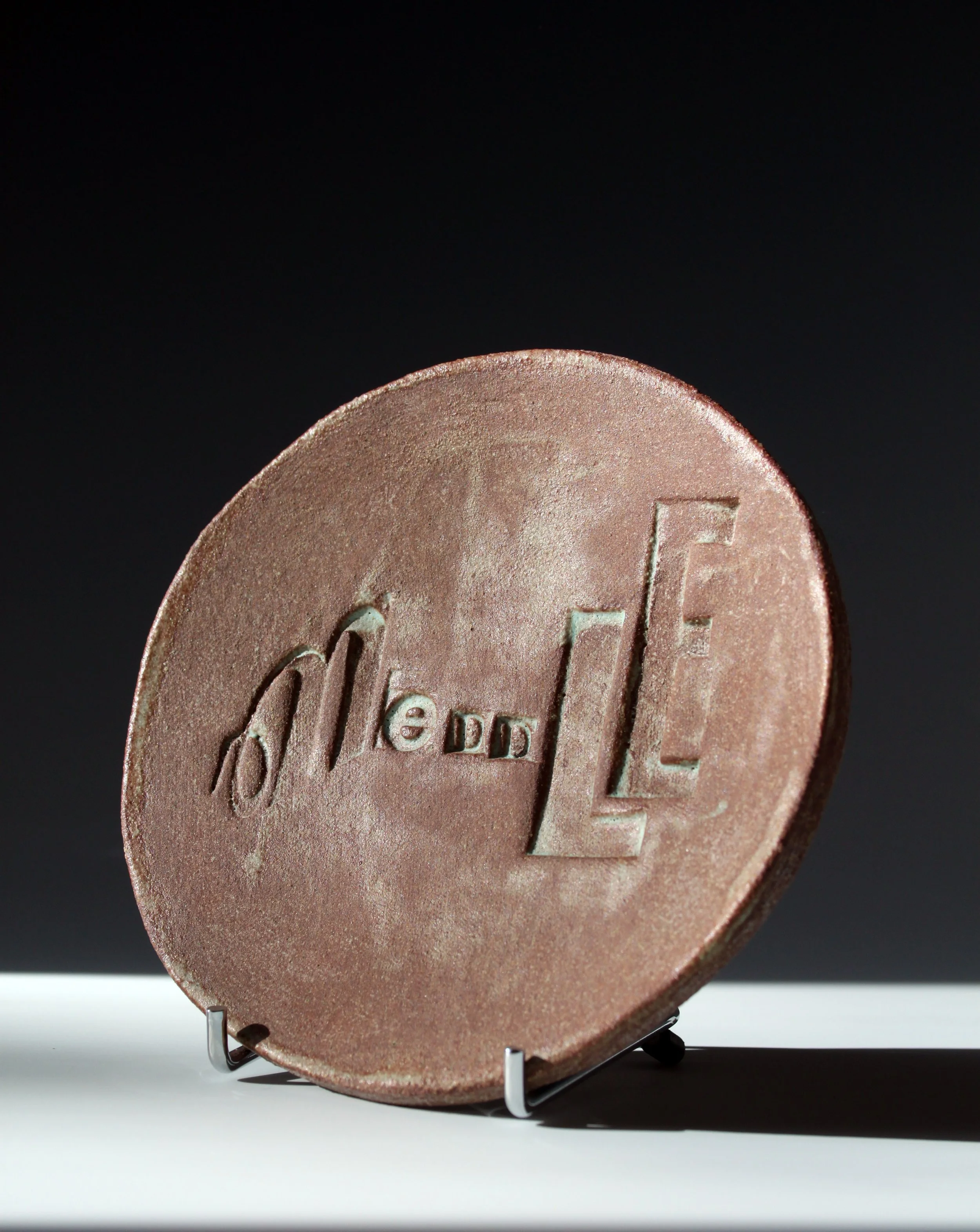 Small Text Plate: Meddle