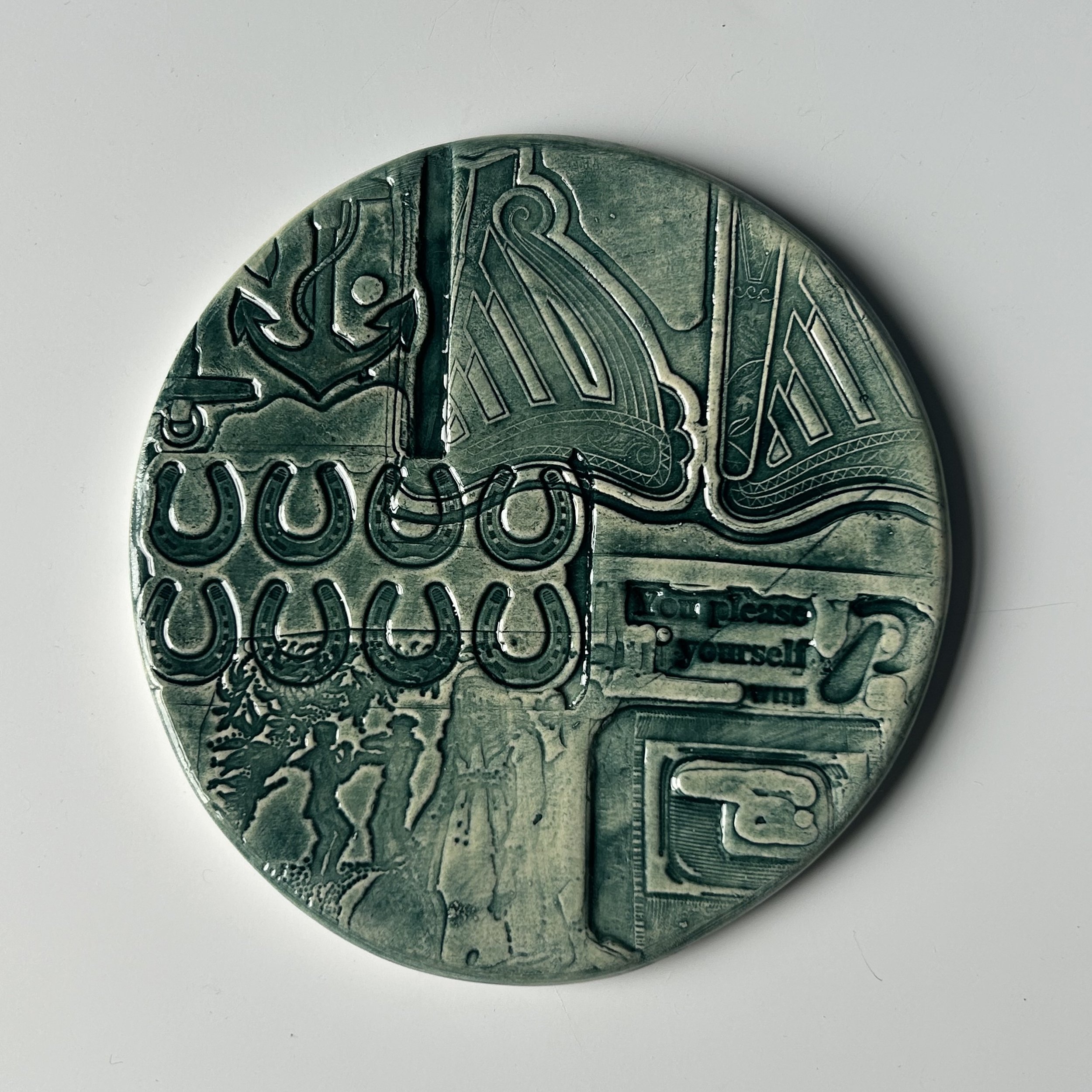Textured Ceramic Plaque: Horseshoe and Anchor