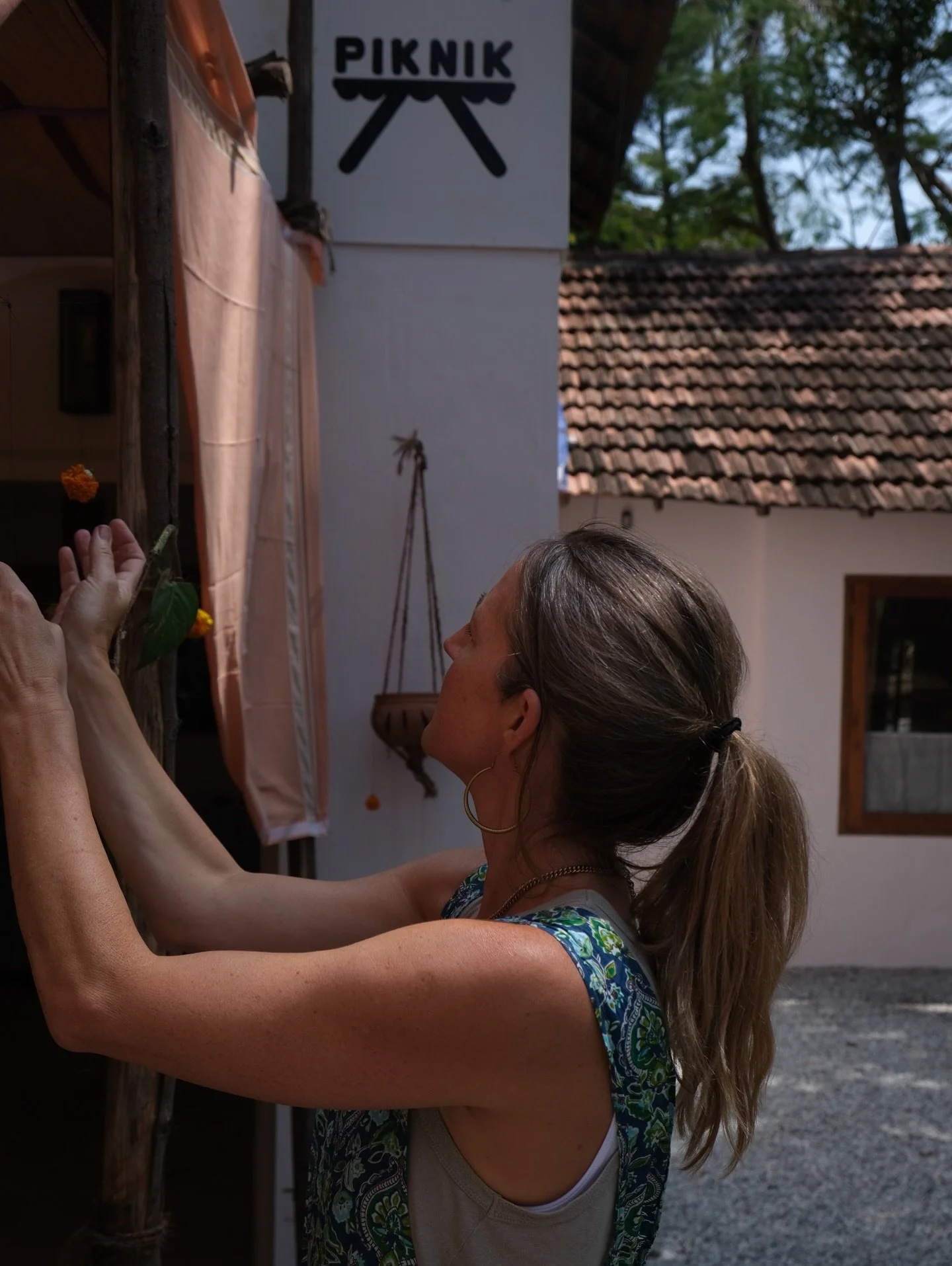 From the lush tropical coconut and banana vibes of Kerala we relocate our nomadic kitchen to the cool temperate forest of Lithuania. From India&rsquo;s barking dogs, singing crows, Tuk Tuk toots and daily village gossip. What shapes, sounds and gifts