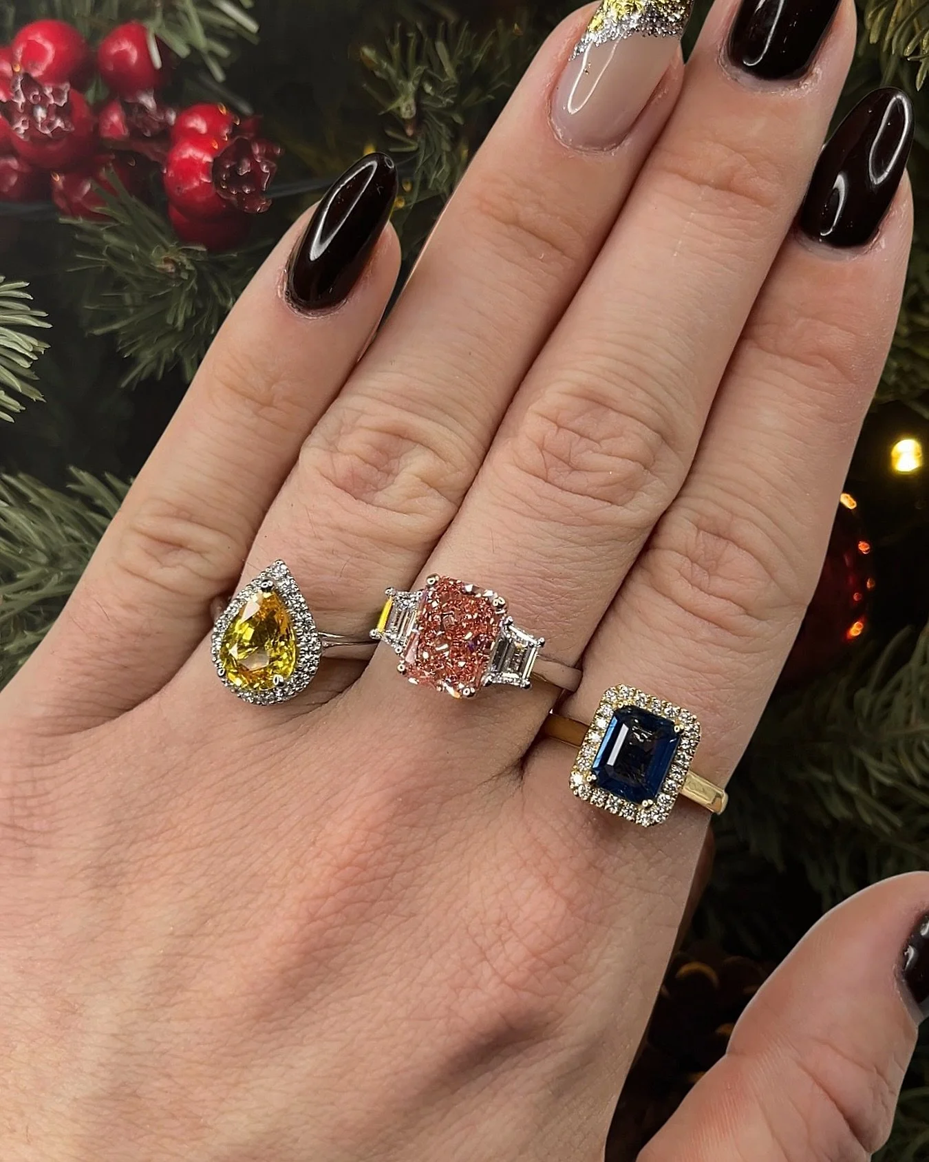 Three reasons to say yes this Christmas💛🩷💙

#engagementrings #uniqueengagementrings #gemstoneengagenentrings #gemstonerings #christmasgiftideas #giftideasforher