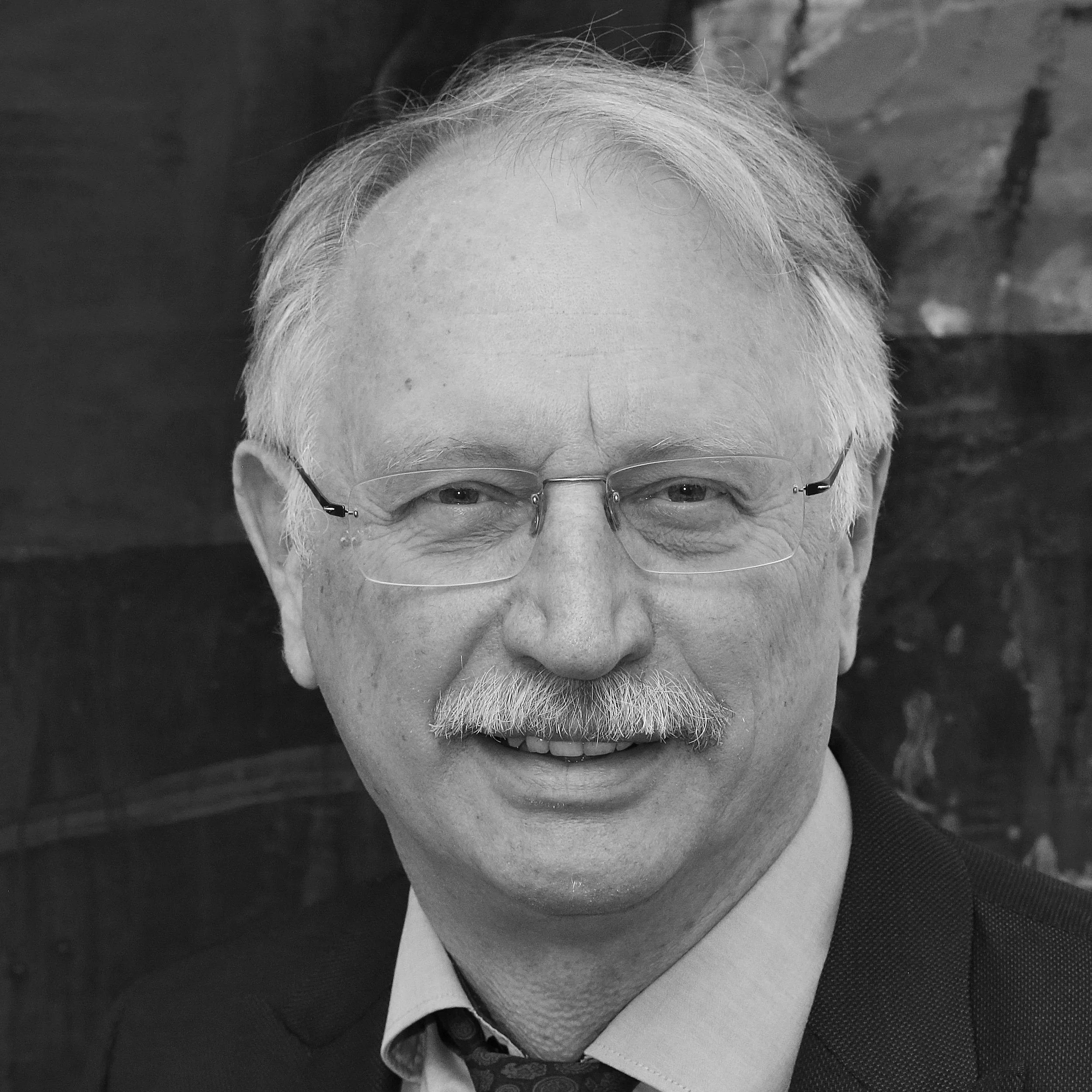 Karl Brunnhuber - Rechtsanwalt Loisach-Legal