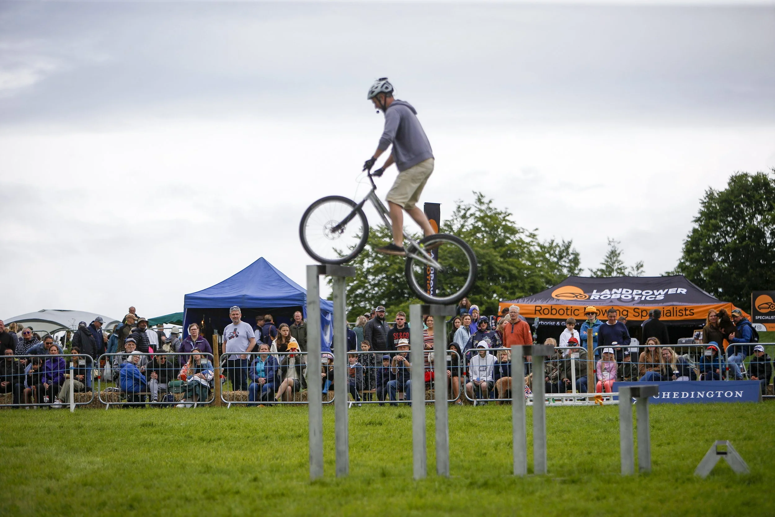 Bike stunt show (main ring) 3.jpg