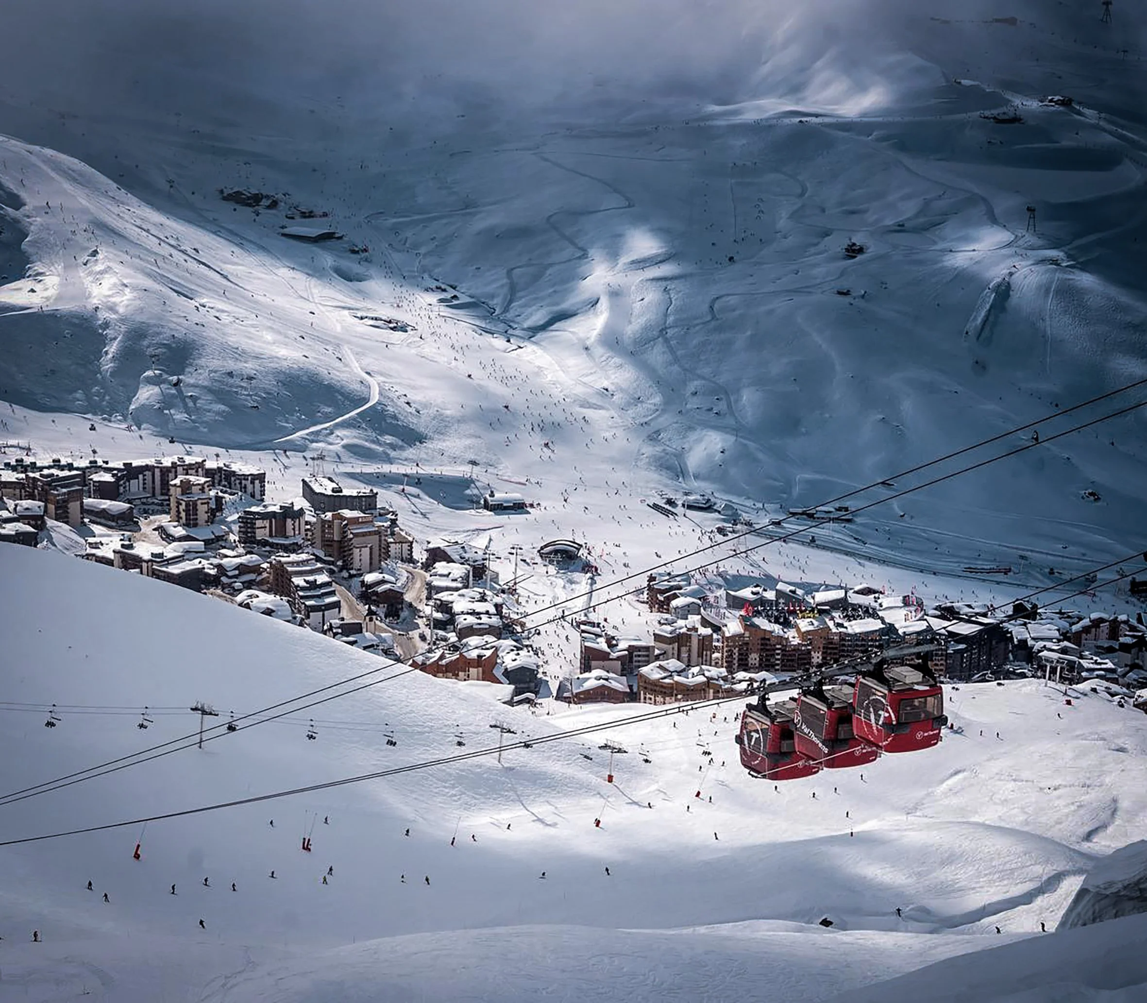 Investissez à Val Thorens avec HOME SUMMIT : estimation gratuite, valorisation personnalisée et suivi complet de votre bien dans la station la plus haute d’Europe.