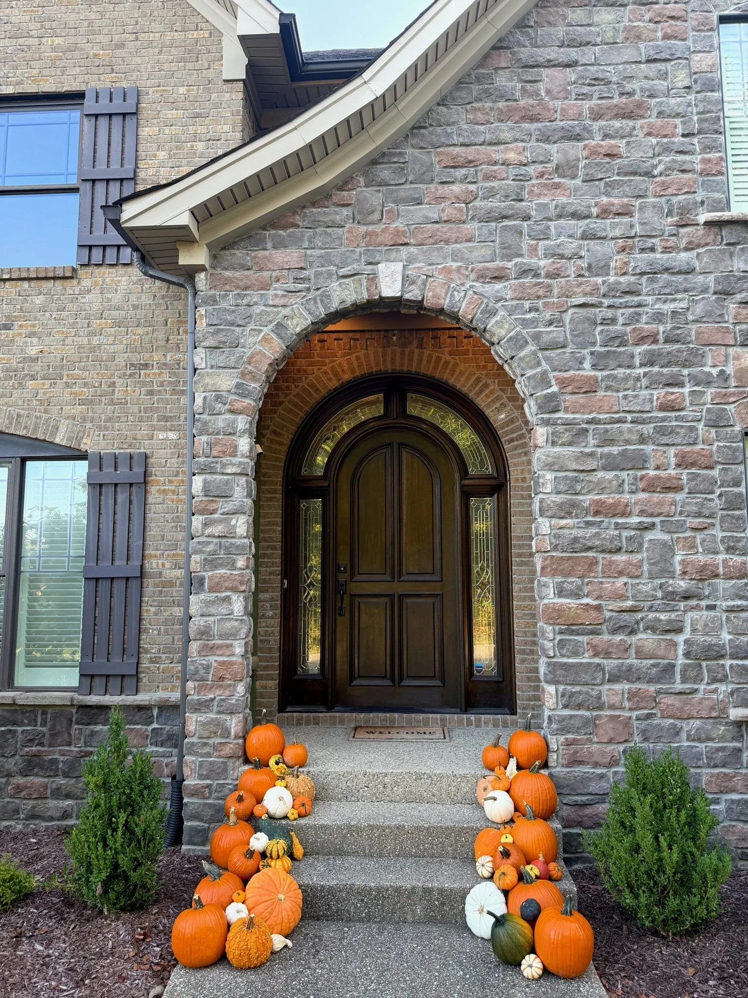 Pumpkin porch design for Louisville Kentucky homeowners