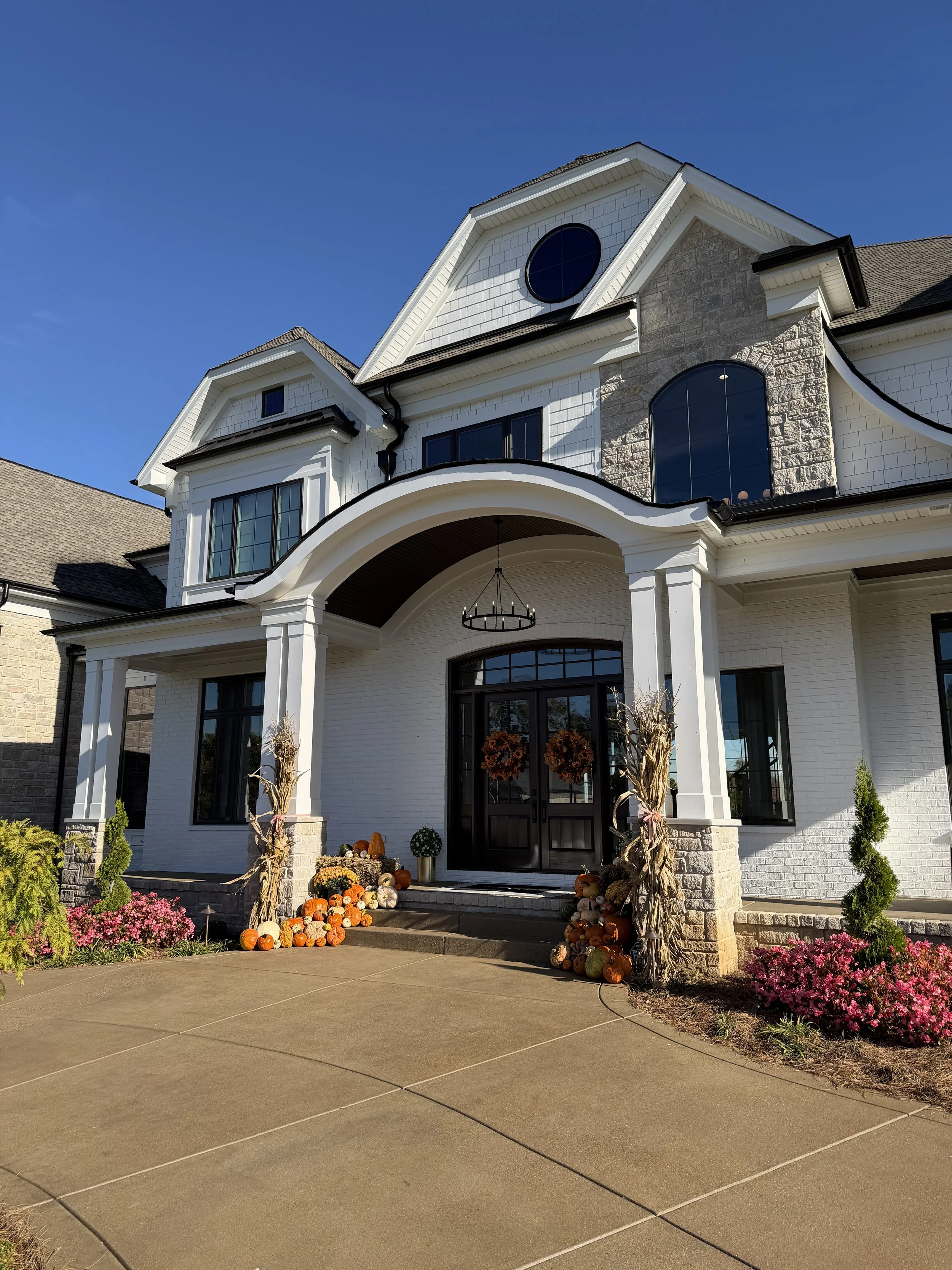 Pumpkin porch delivery and decorating in Louisville KY