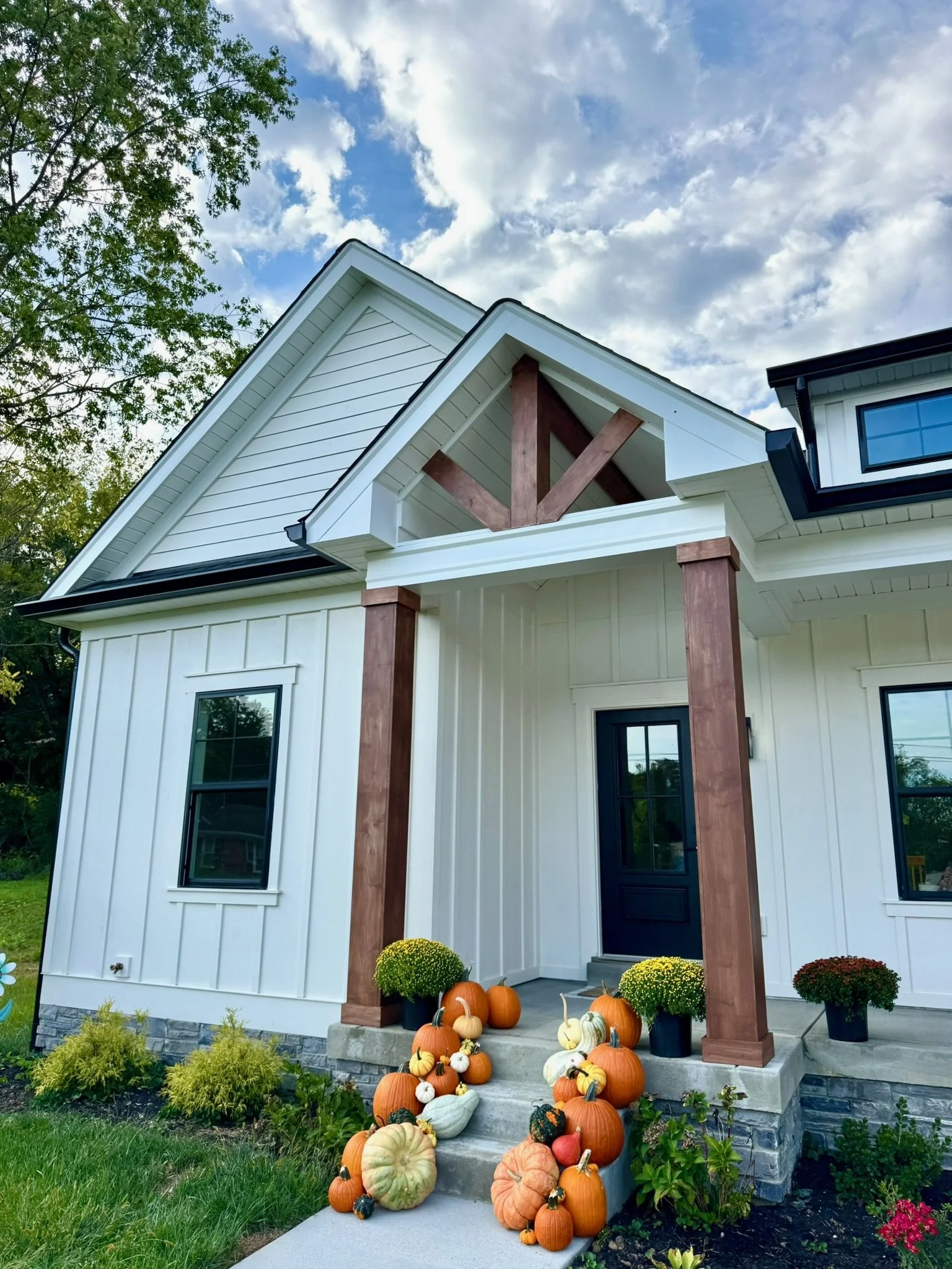Pumpkin porch delivery Louisville KY
