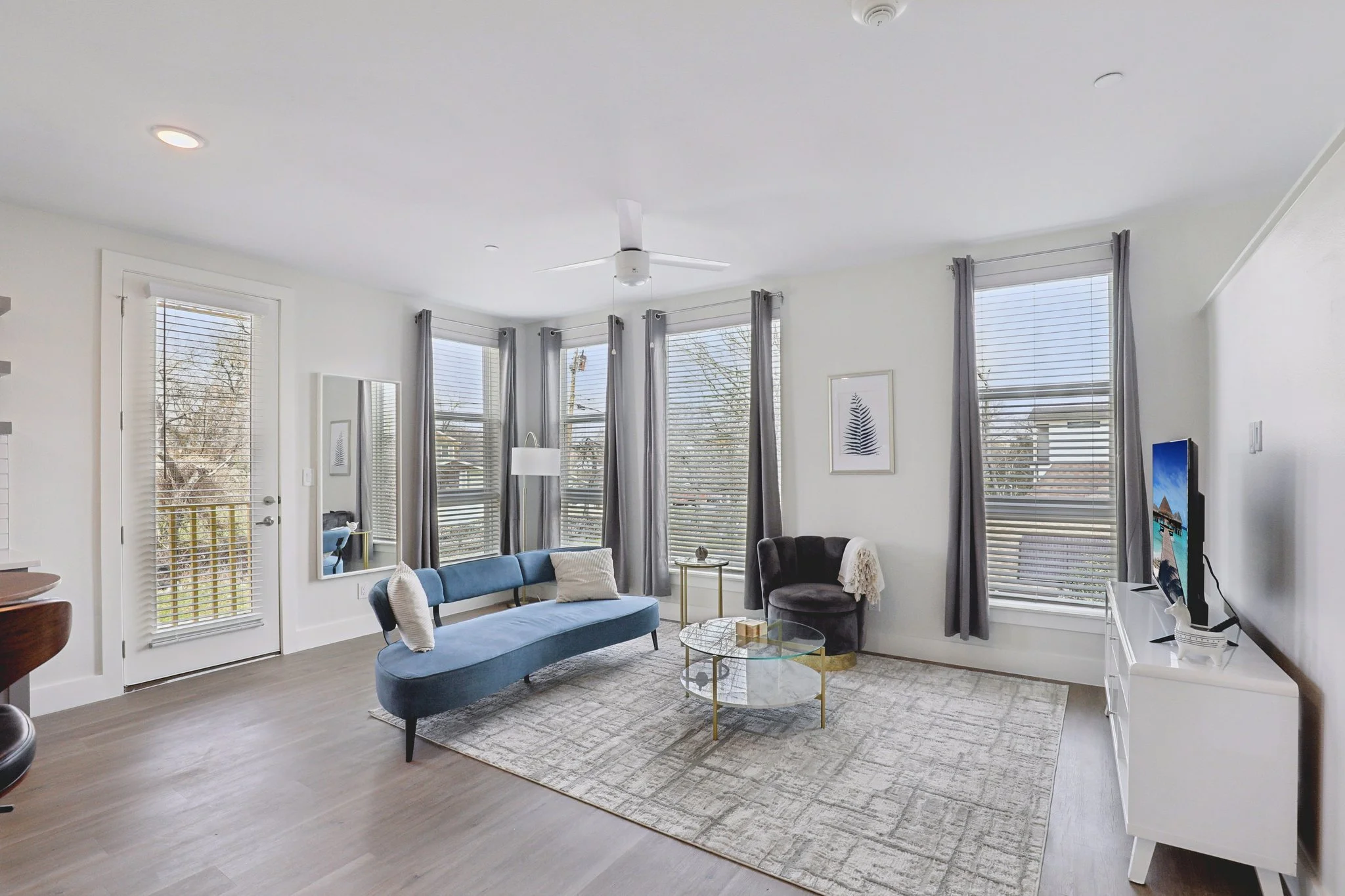 5-web-or-mls-Arroyo Ave-S2102-005.jpg