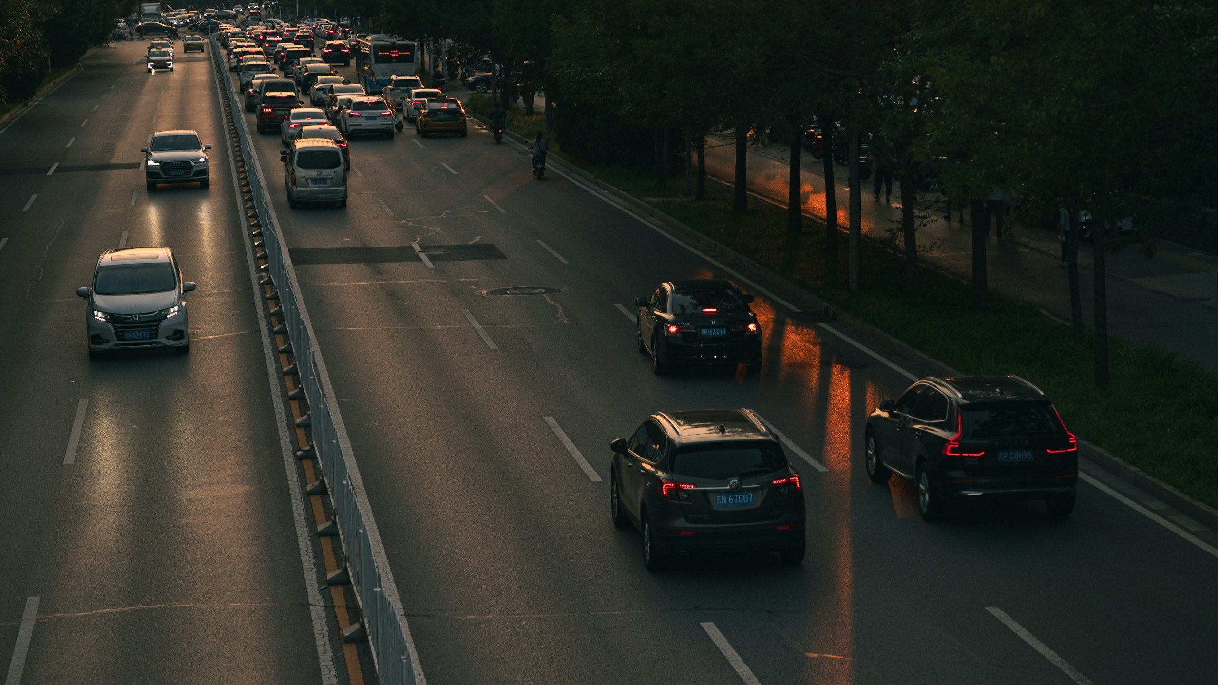 How Extending Your Uber/Lyft Rental in Oahu Saves You From Rebooking at Higher Rates