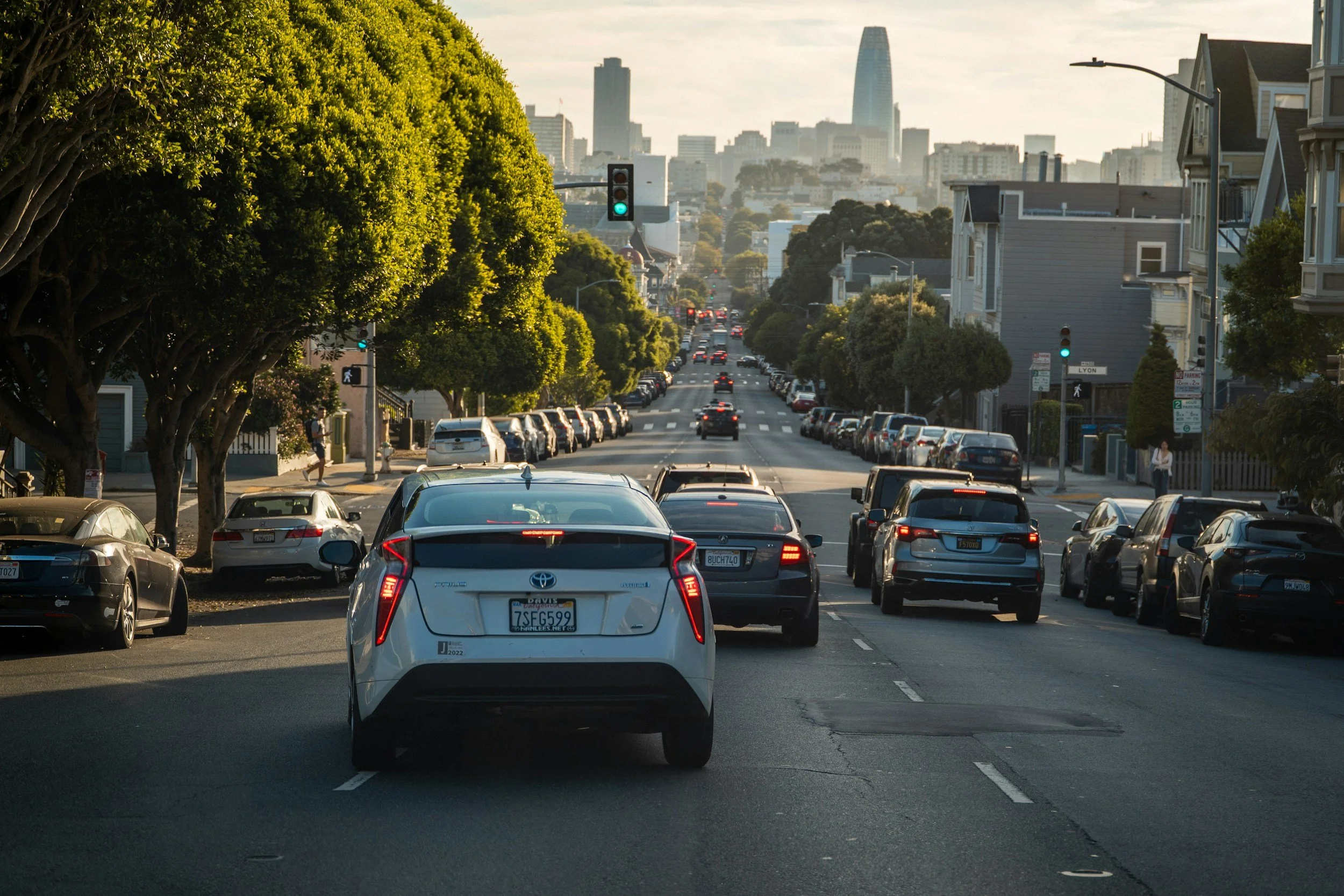 Stay Fully Booked and Fully Earning With a Reliable Rideshare Rental